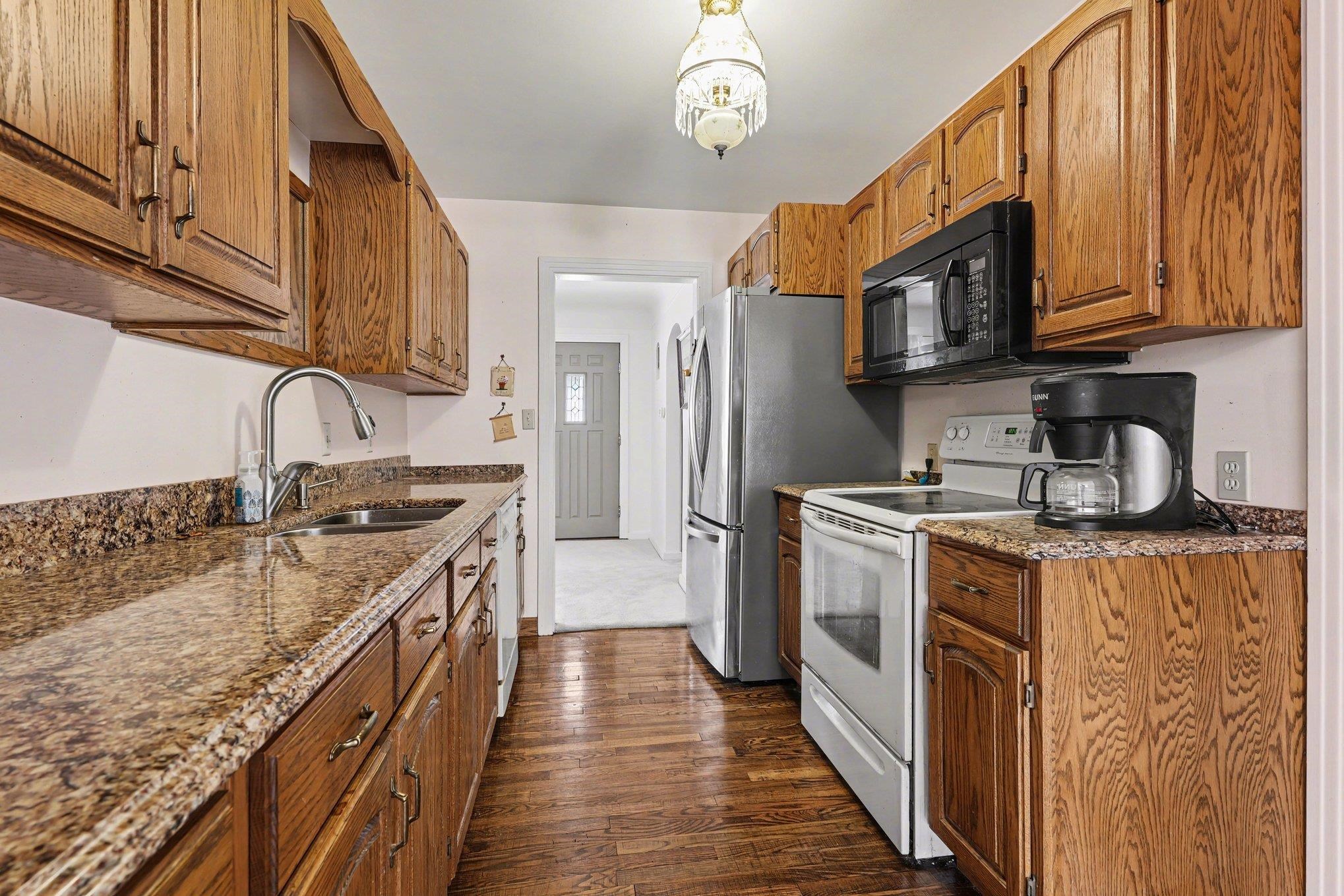 225 Lagoon Beach Drive, Bay City, MI, 48706