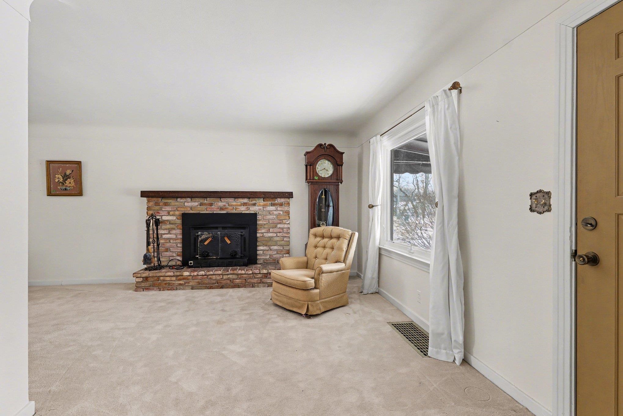 225 Lagoon Beach Drive, Bay City, MI, 48706