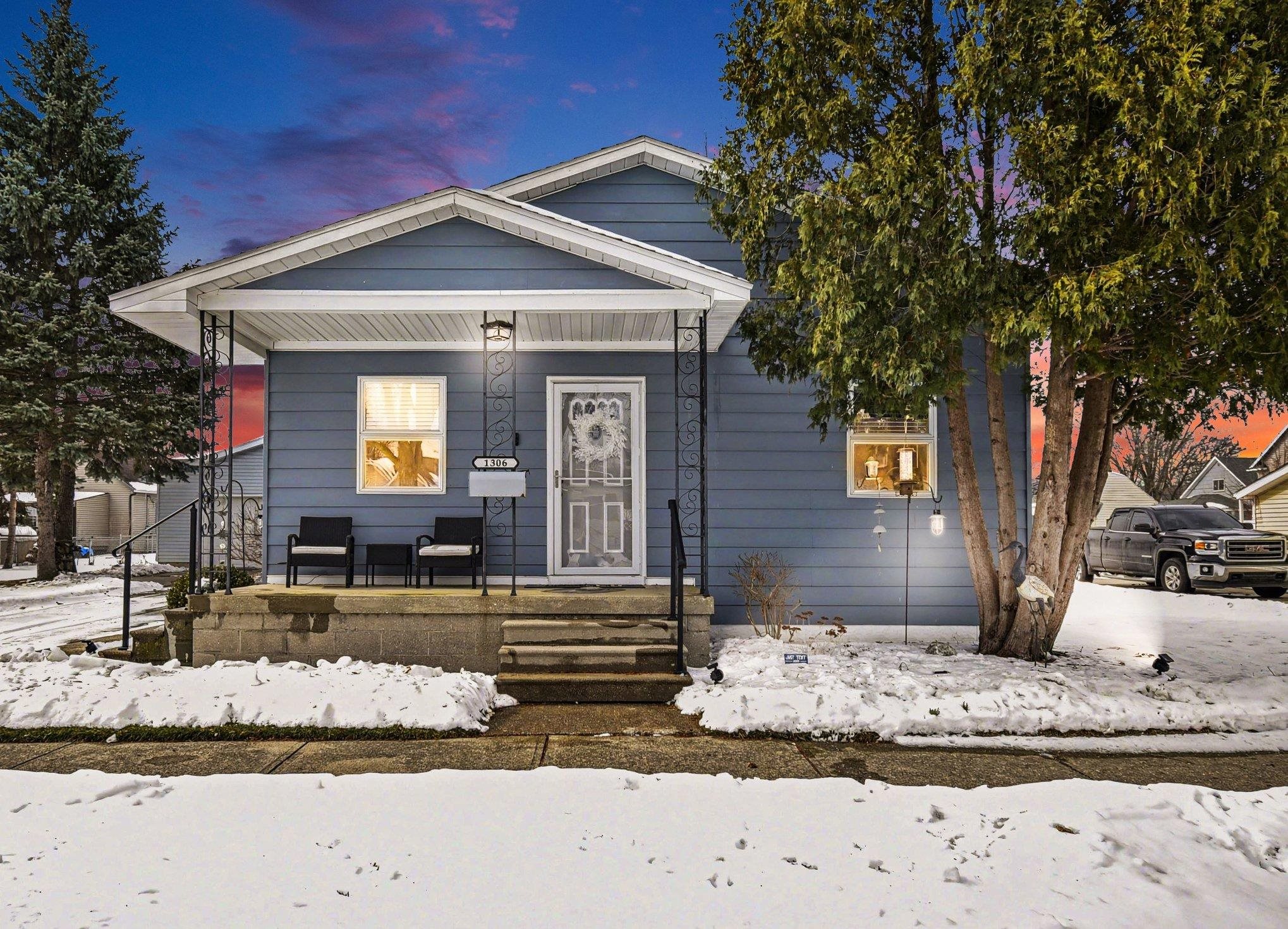 Bay City, MI, 48706