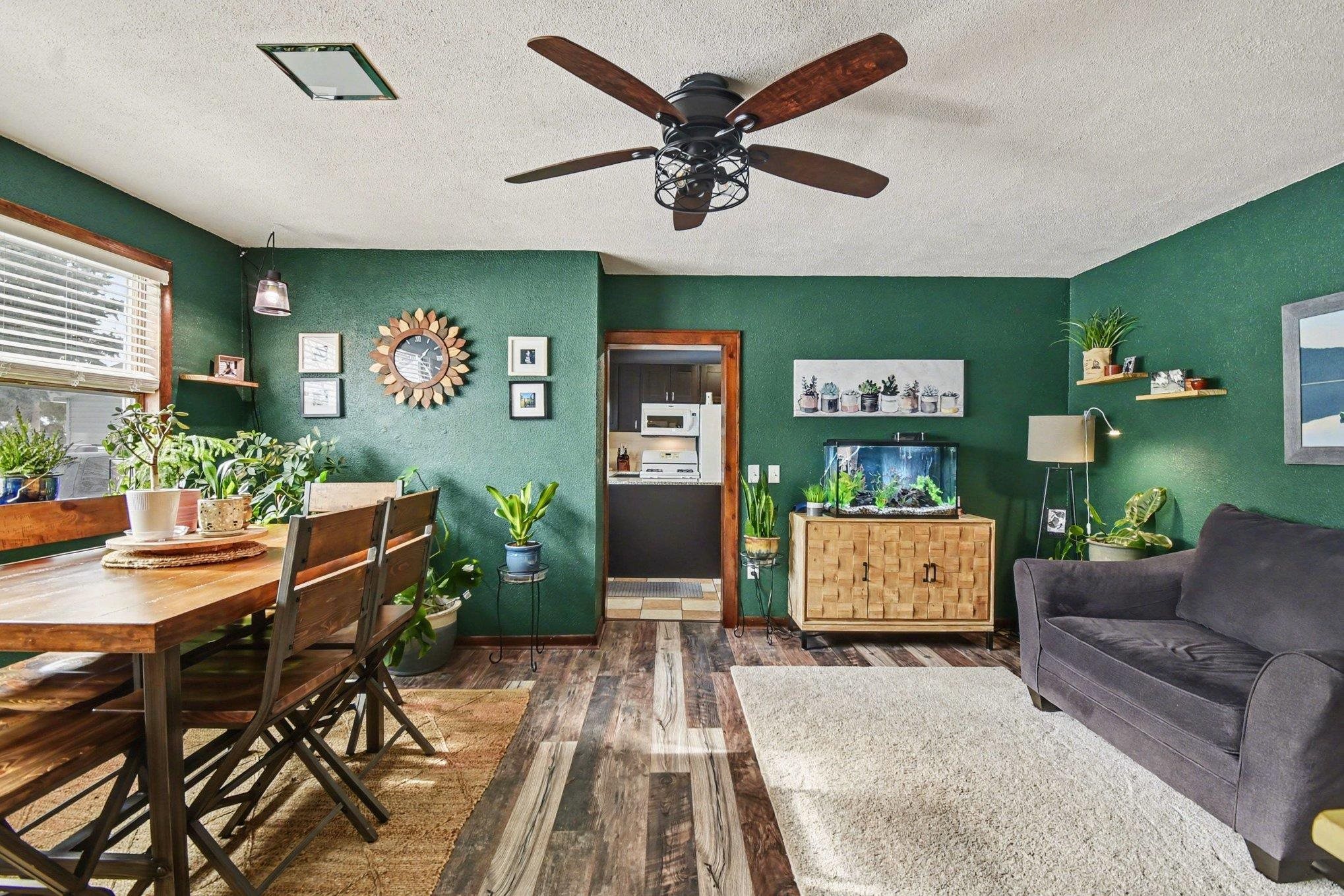 Bay City, MI, 48706