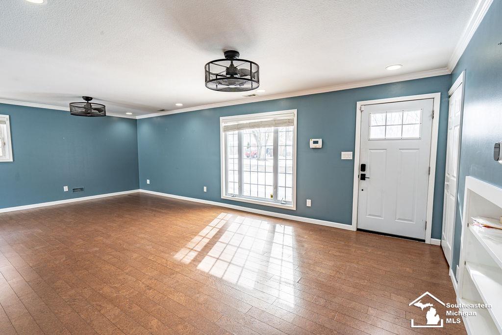 Homes for sale in Lambertville, MI | 3714 Ridgedale Ln, Lambertville, MI 48144 | MLS# 50199342