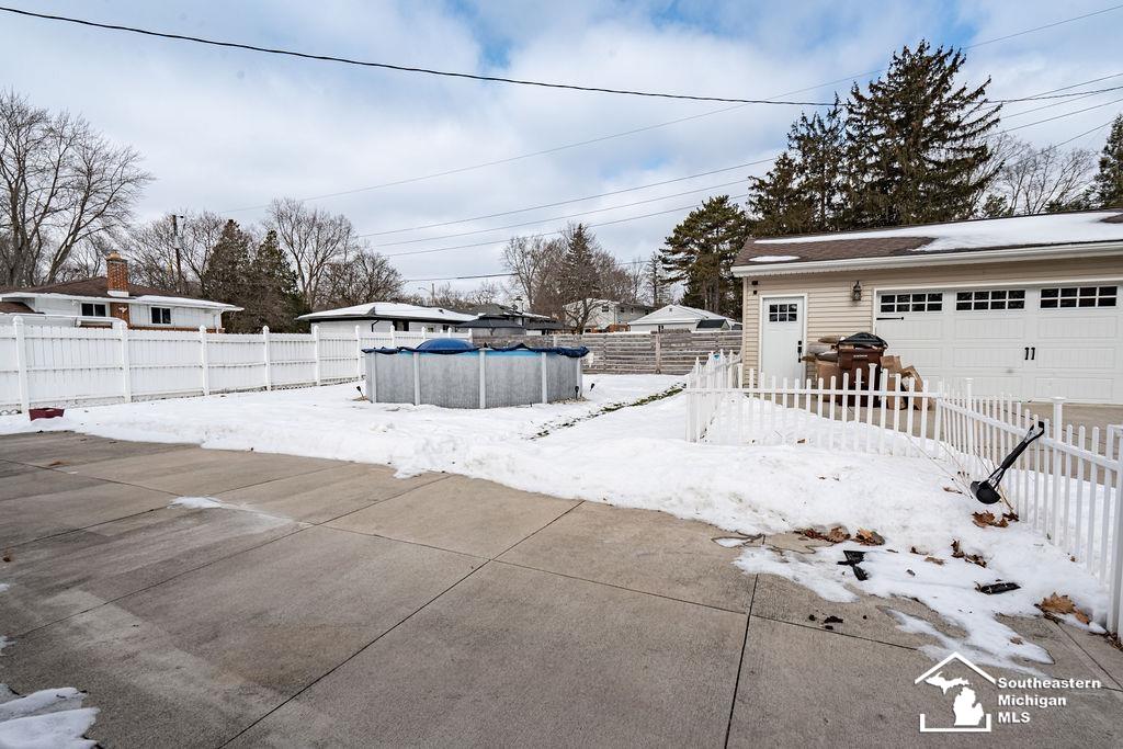 Homes for sale in Lambertville, MI | 3714 Ridgedale Ln, Lambertville, MI 48144 | MLS# 50199342