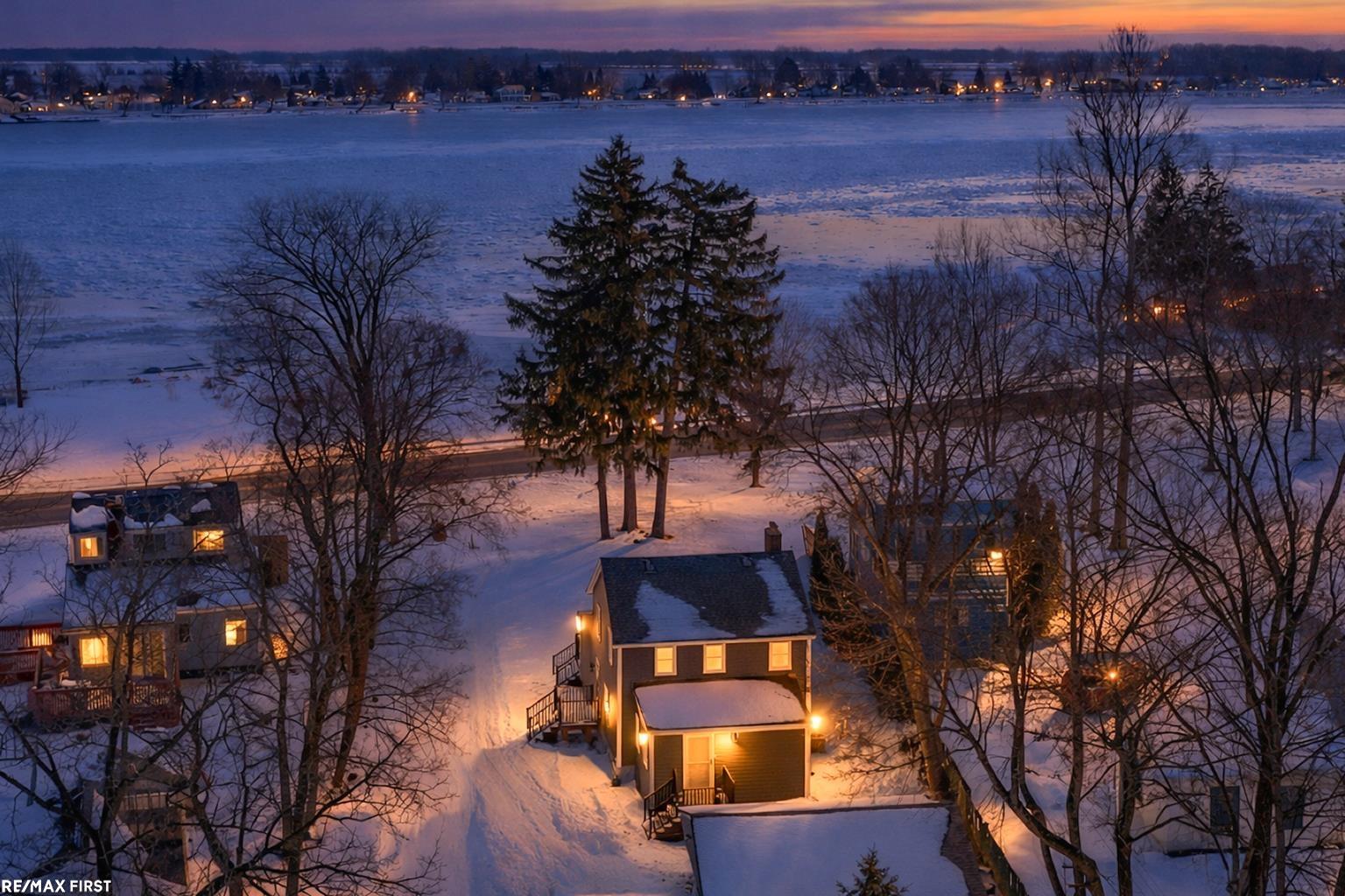 767 Navahoe Street, Detroit, MI, 48215 2940