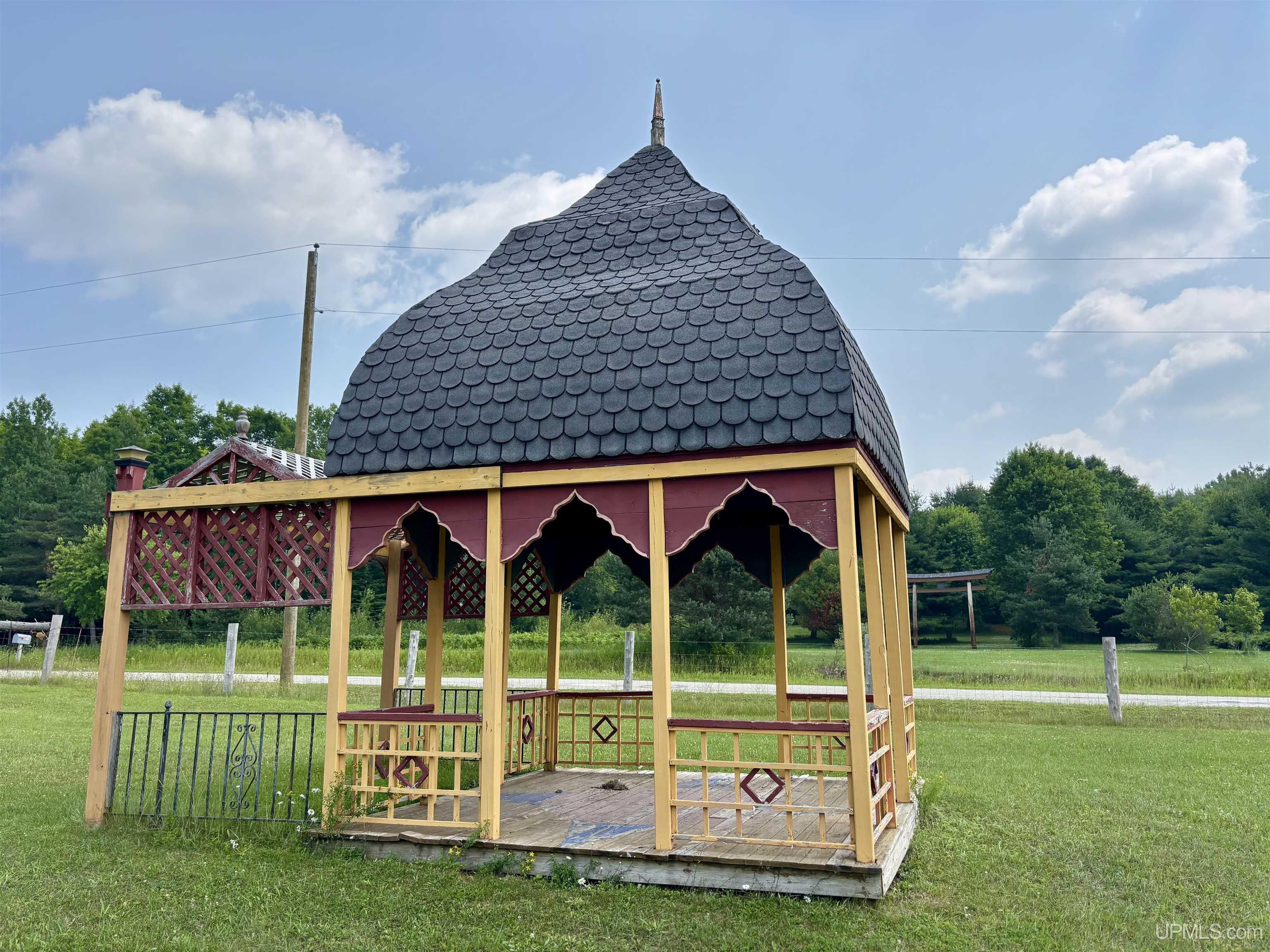 6211 County Road 441 Road, Newberry, MI, 49868