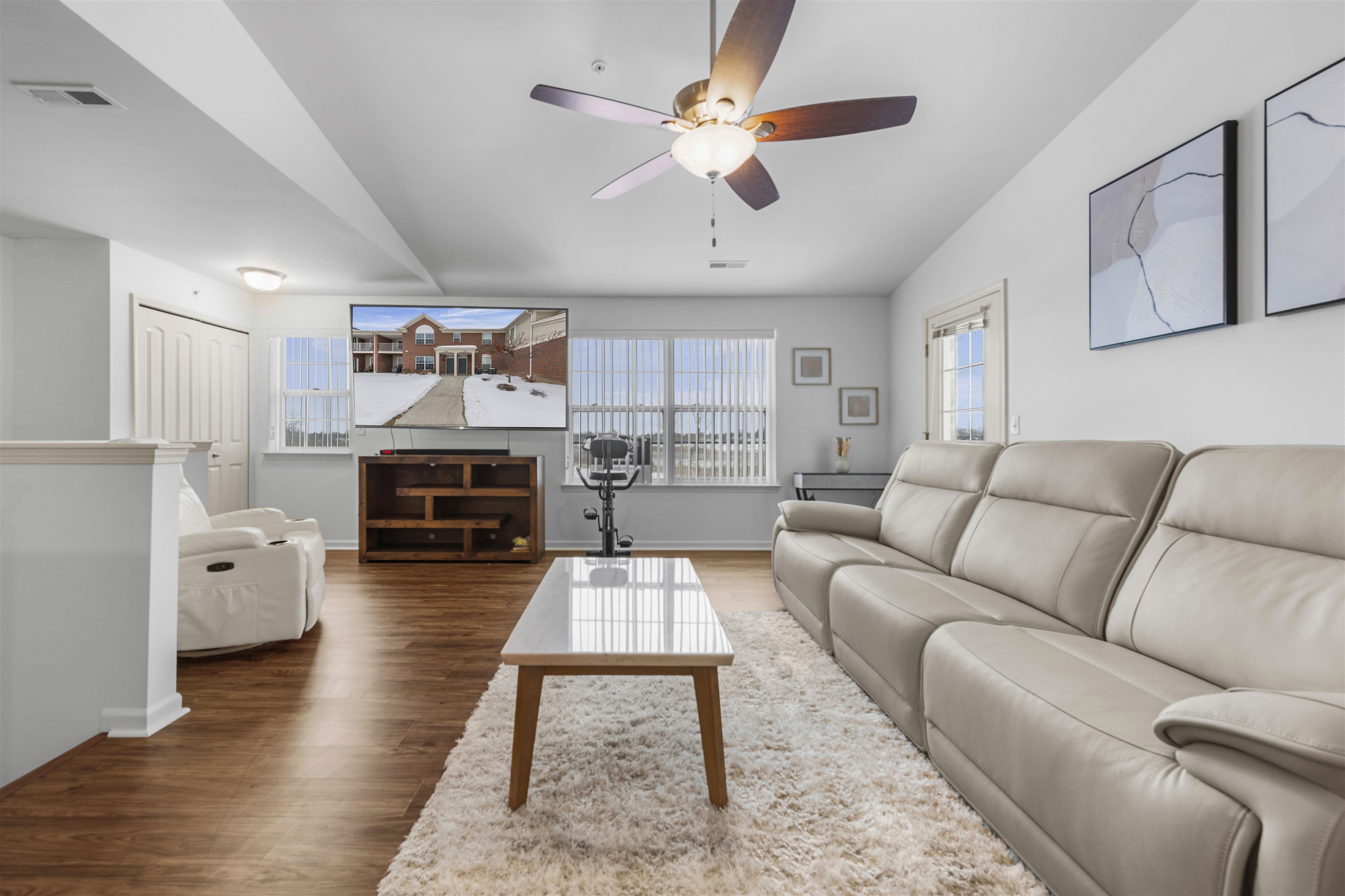 New Baltimore, MI, 48051