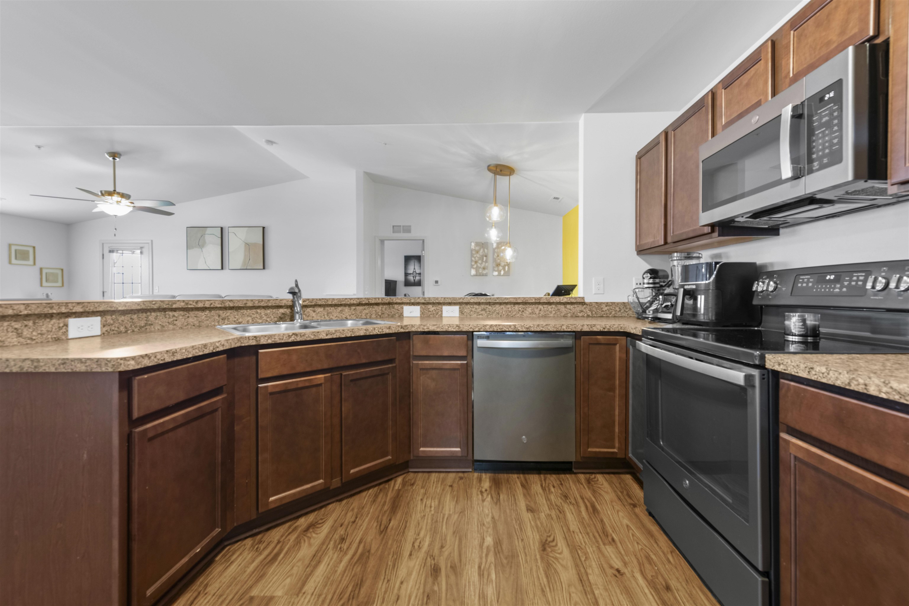 New Baltimore, MI, 48051