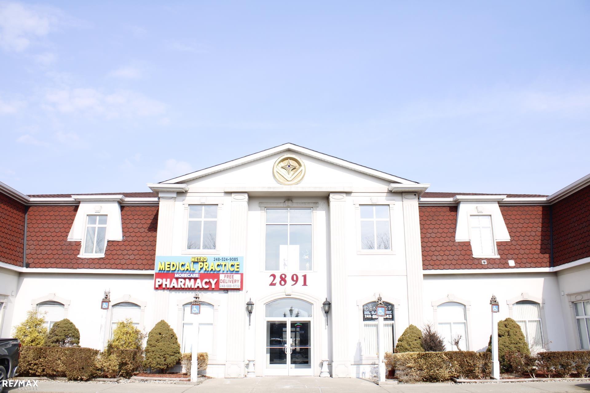 2891 E Maple Road, Troy, MI, 48083