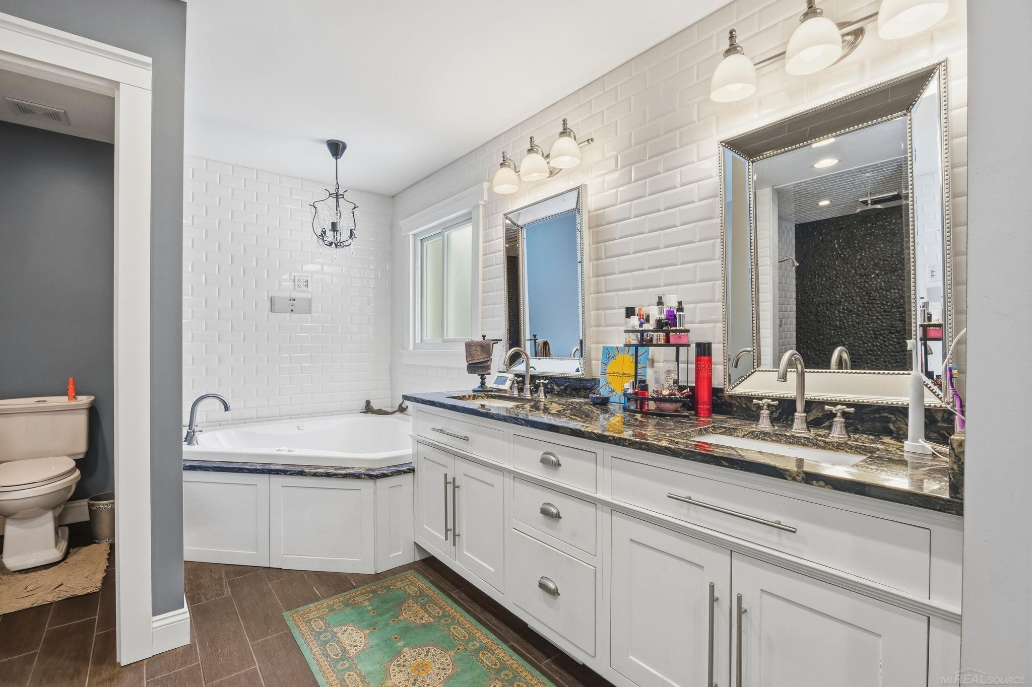 3494 Highland Drive, Bay City, MI, 48706