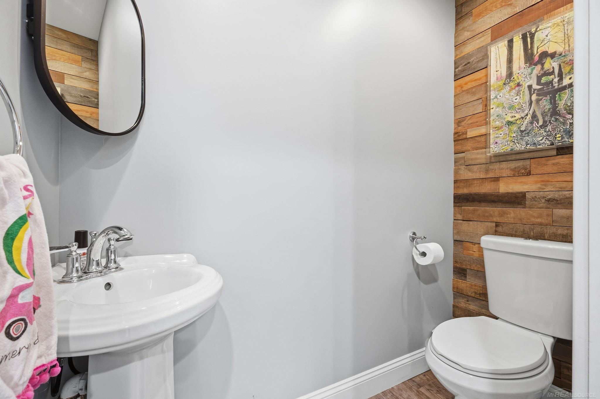 3494 Highland Drive, Bay City, MI, 48706