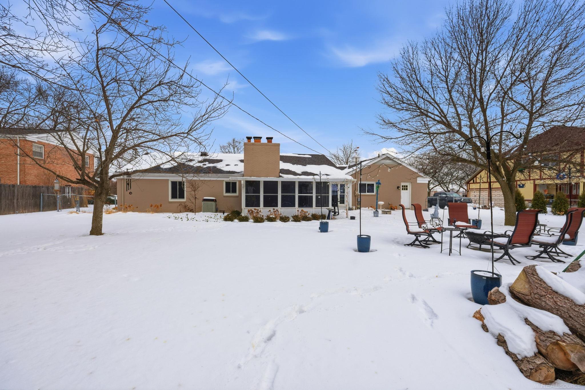 3494 Highland Drive, Bay City, MI, 48706