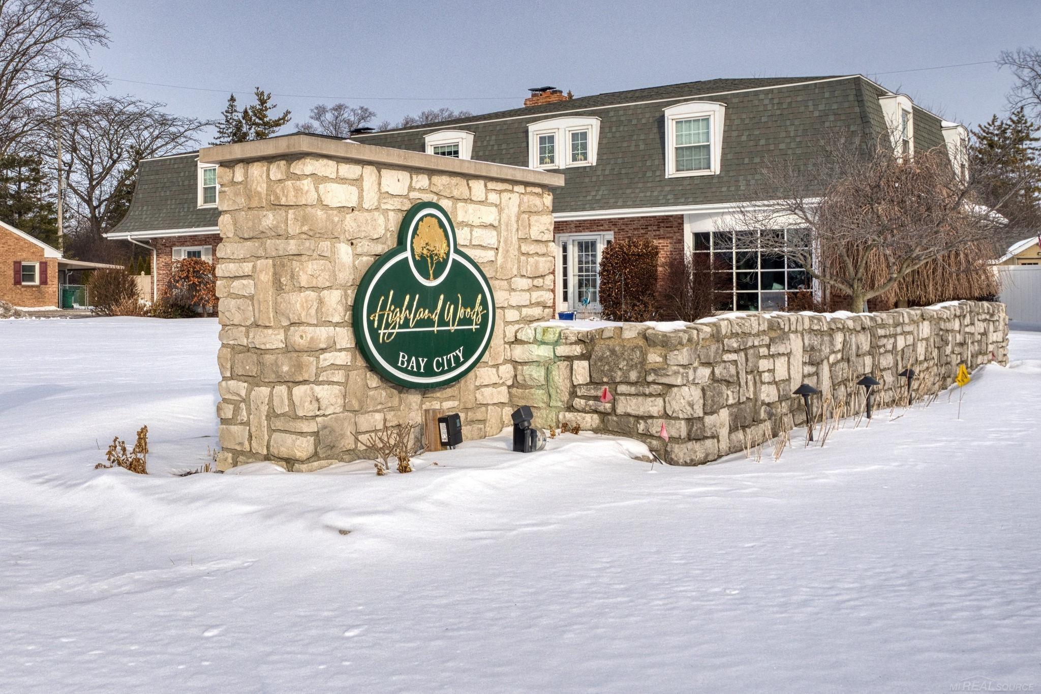 3494 Highland Drive, Bay City, MI, 48706