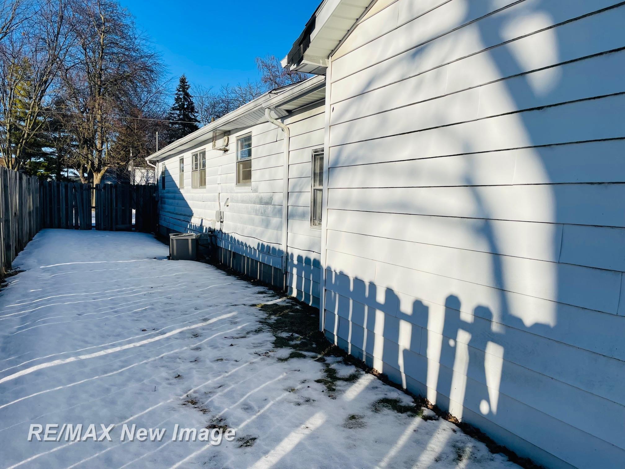 115 N Jefferson Street, Saginaw, MI, 48604