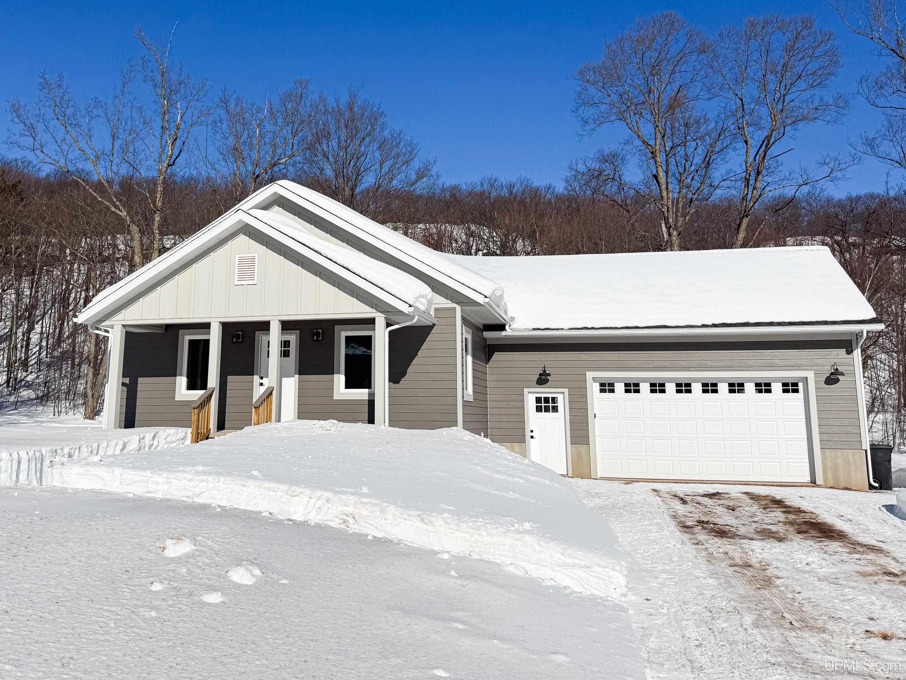 1704 E Carleton Road, Adrian, MI, 49221