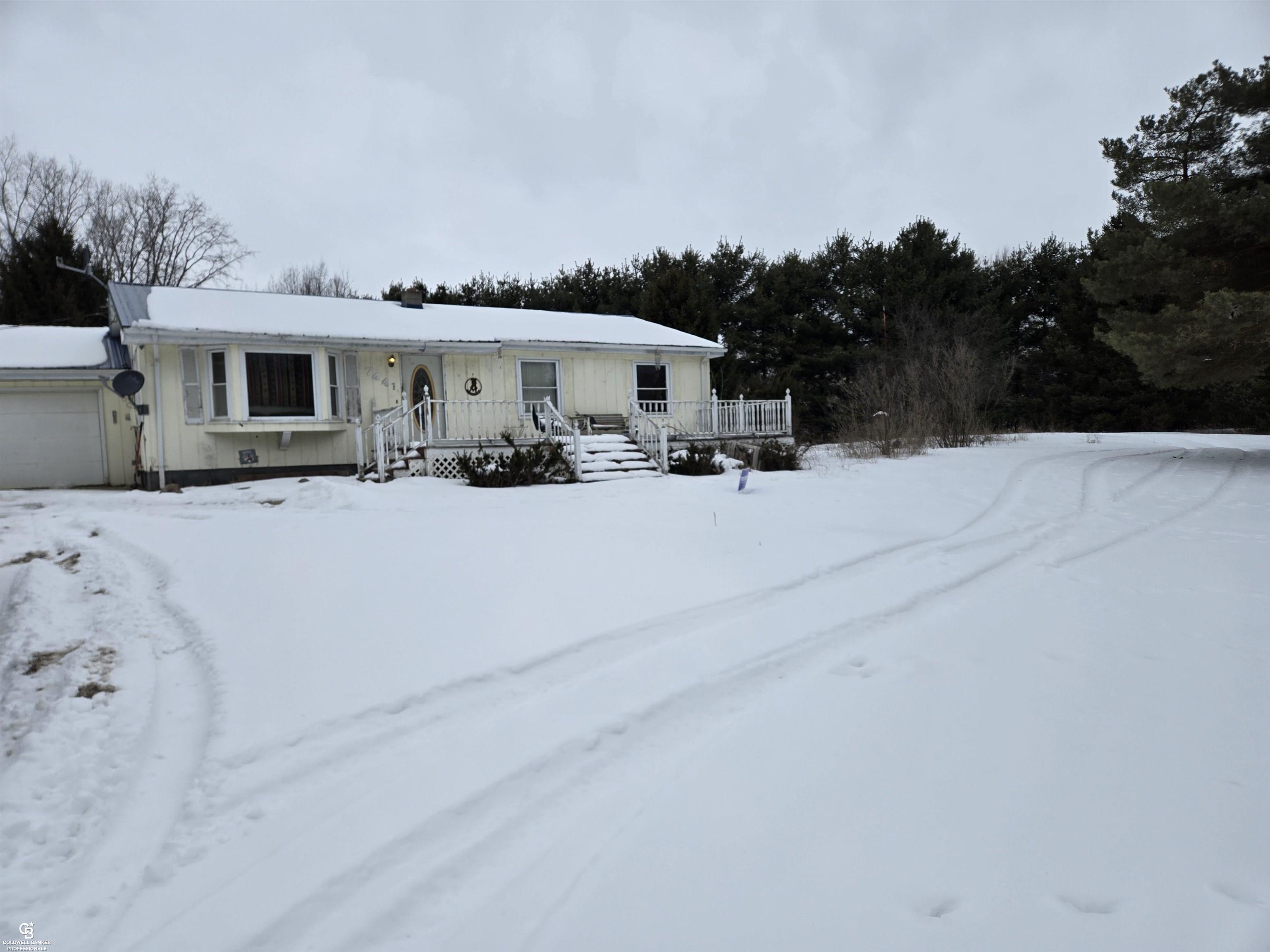 Homes for sale in Yale, MI | 7441 Jordan Rd, Yale, MI 48097 | MLS# 50199424