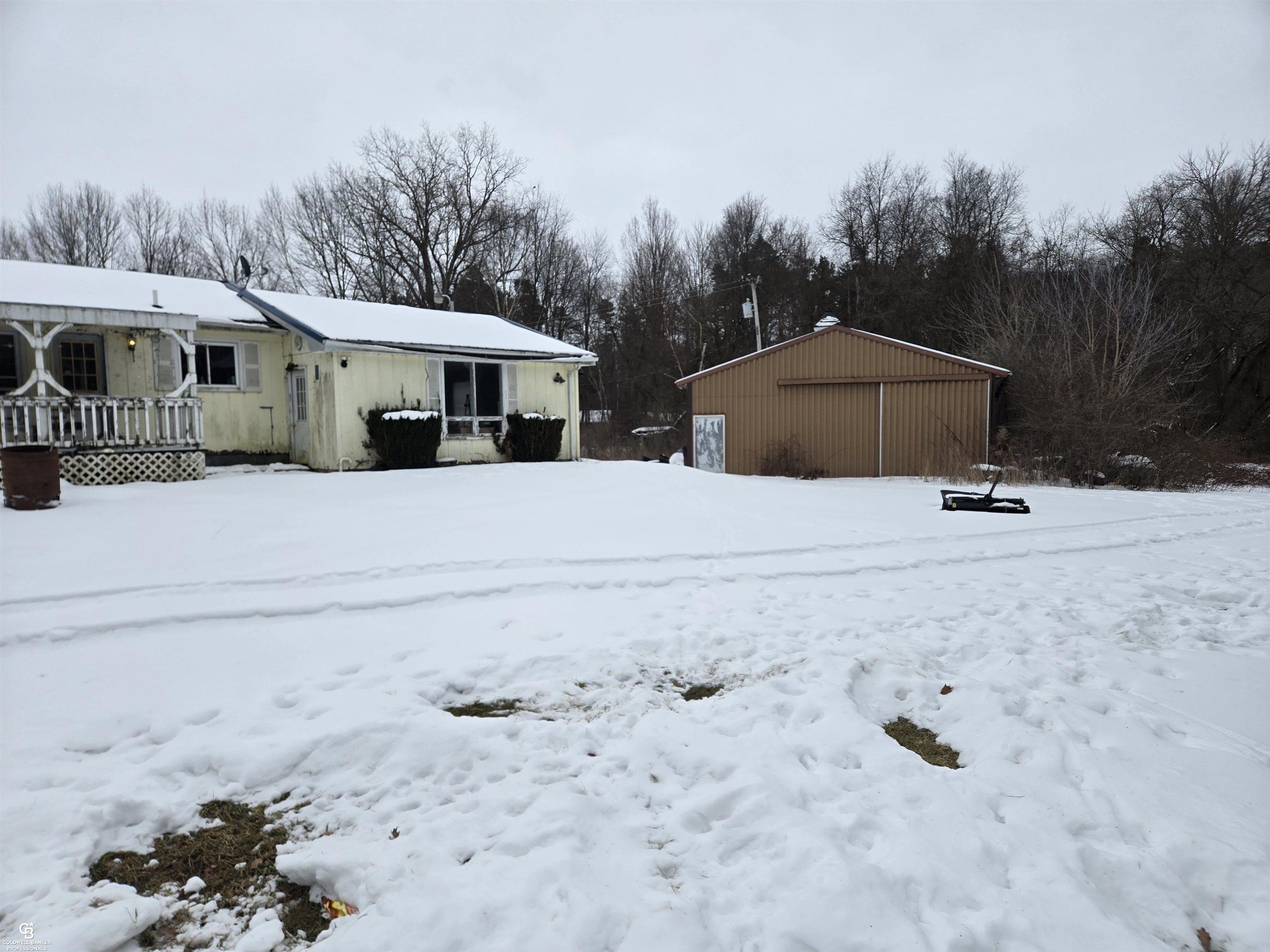 Homes for sale in Yale, MI | 7441 Jordan Rd, Yale, MI 48097 | MLS# 50199424