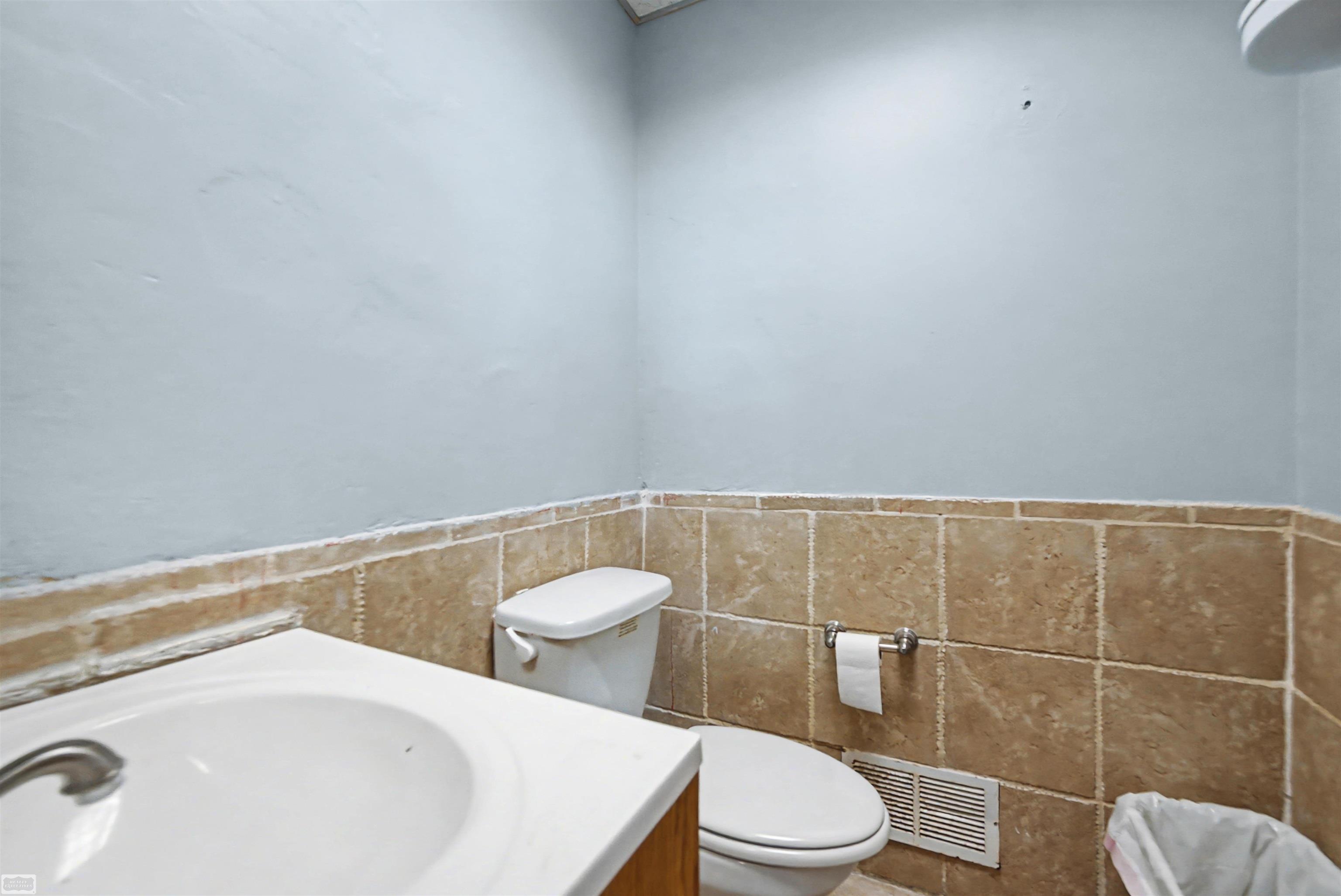 14701 Harper Avenue, Detroit, MI, 48224