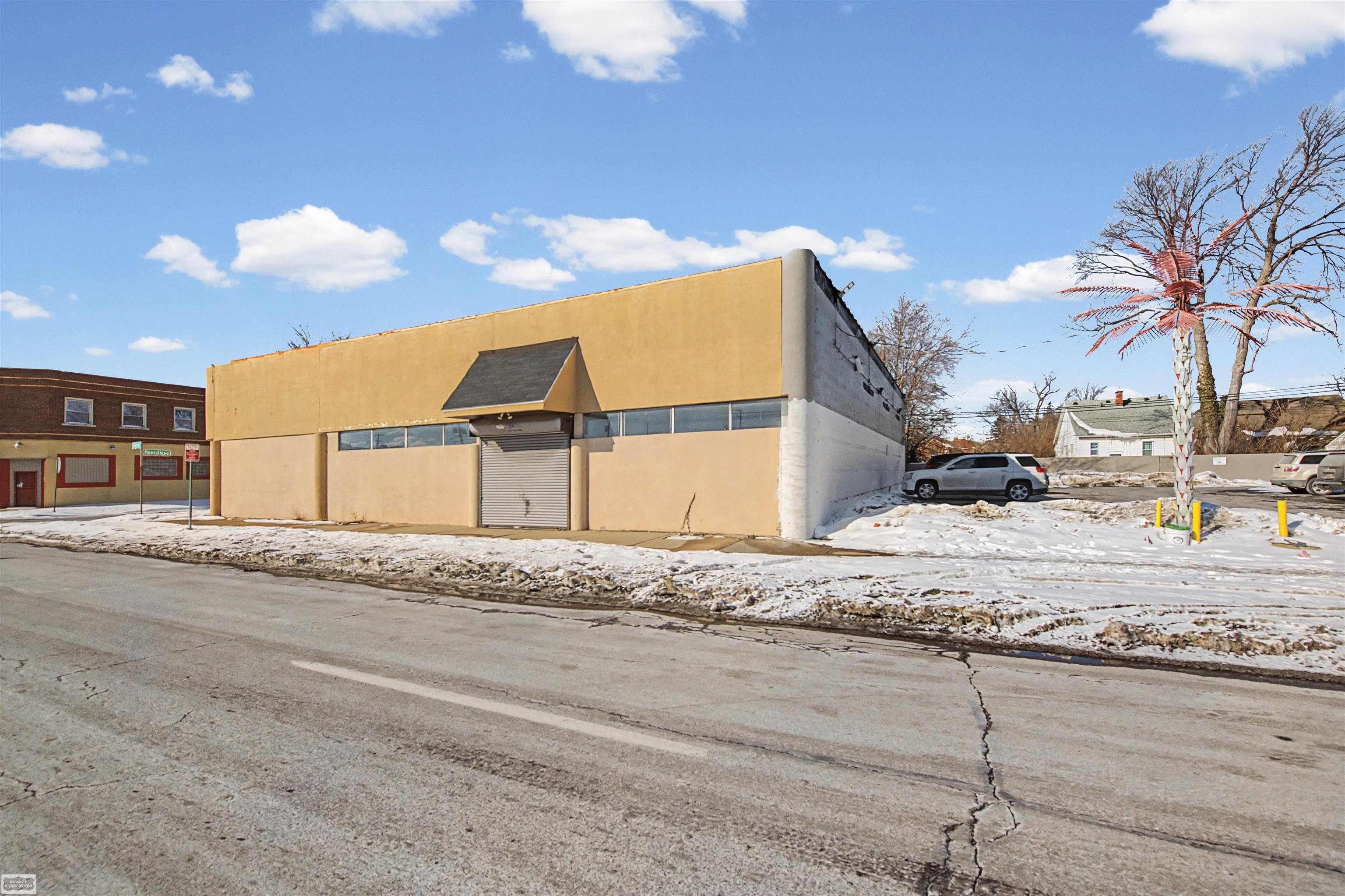 14701 Harper Avenue, Detroit, MI, 48224