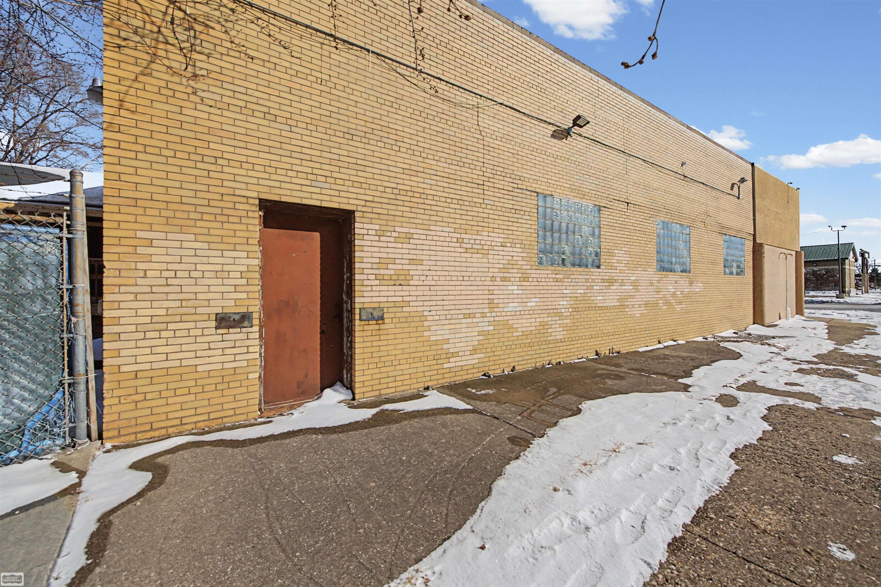 14701 Harper Avenue, Detroit, MI, 48224