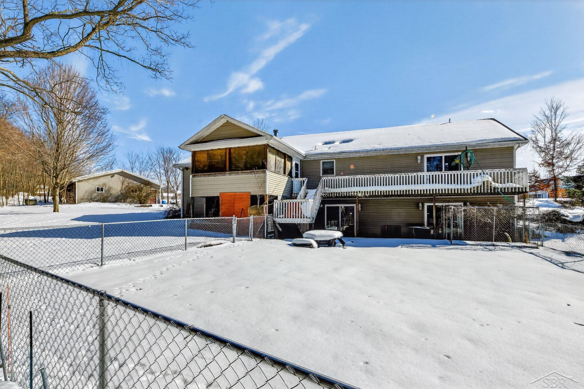 46664 County Road 374 Highway, Paw Paw, MI, 49079