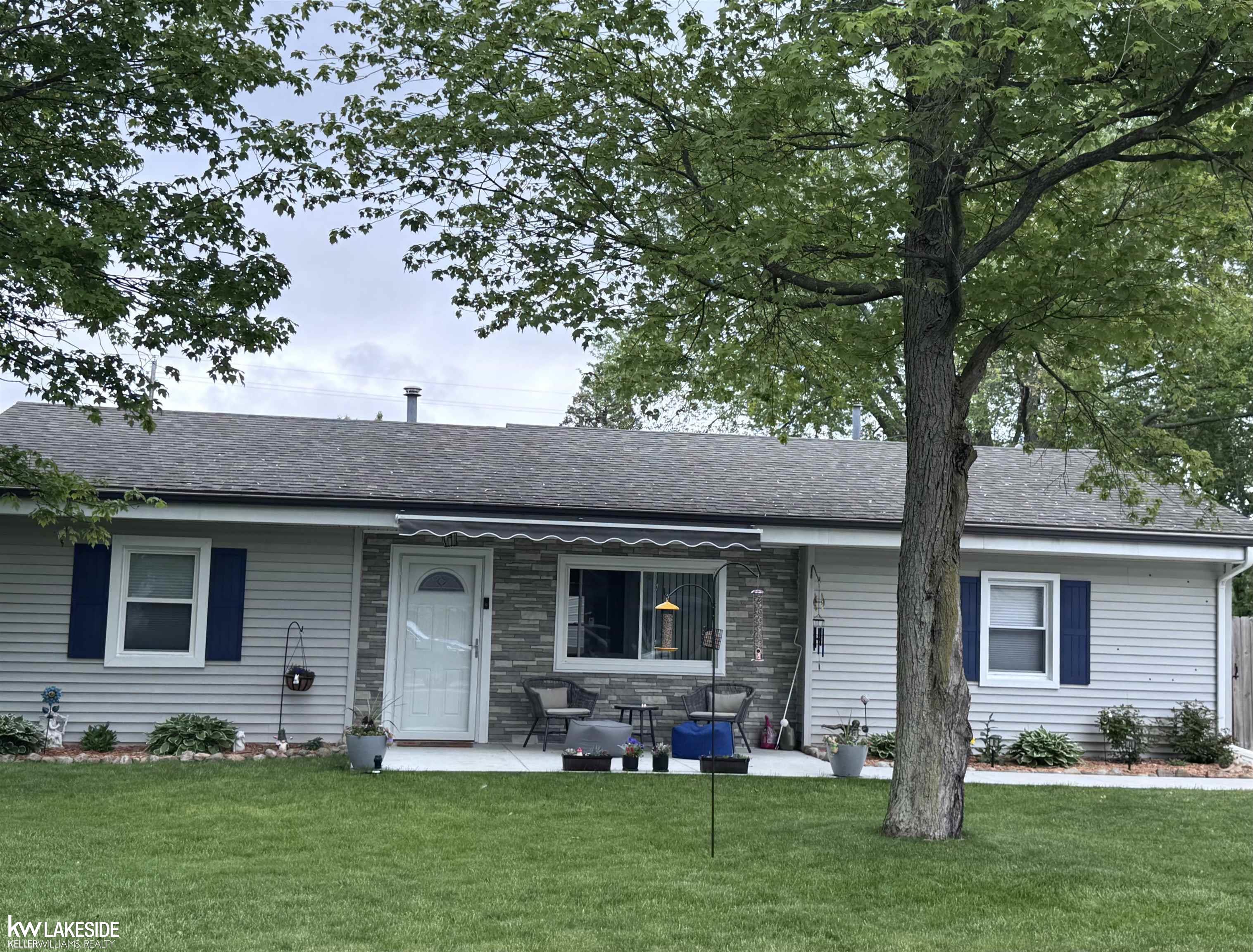 Marysville, MI, 48040