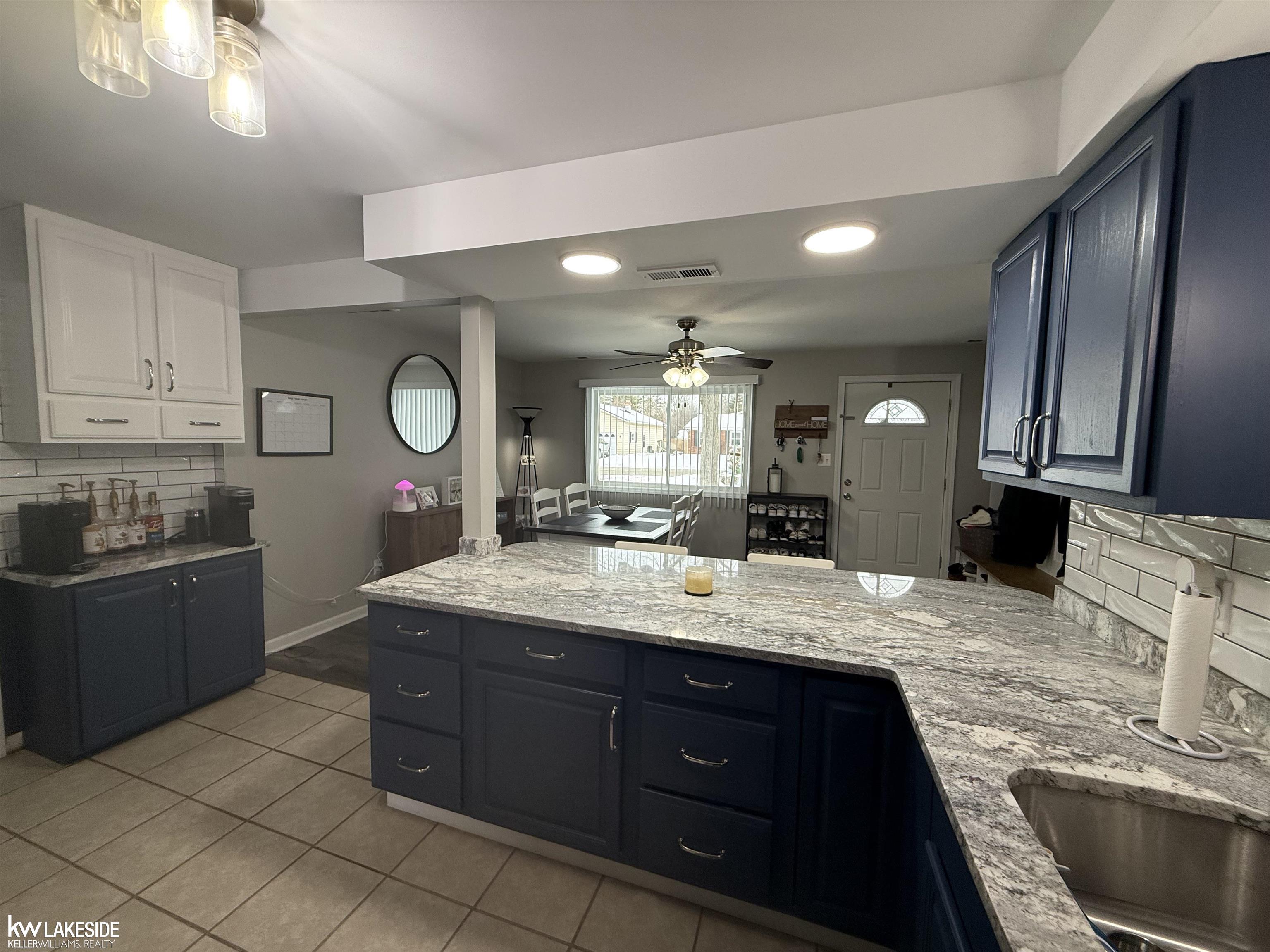 Marysville, MI, 48040