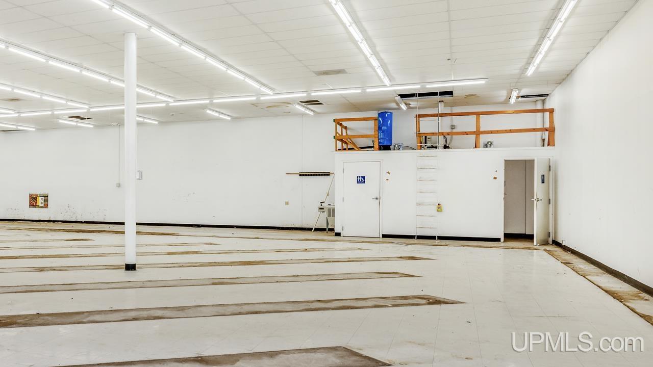W8145 Us2 Highway, Iron Mountain, MI, 49801