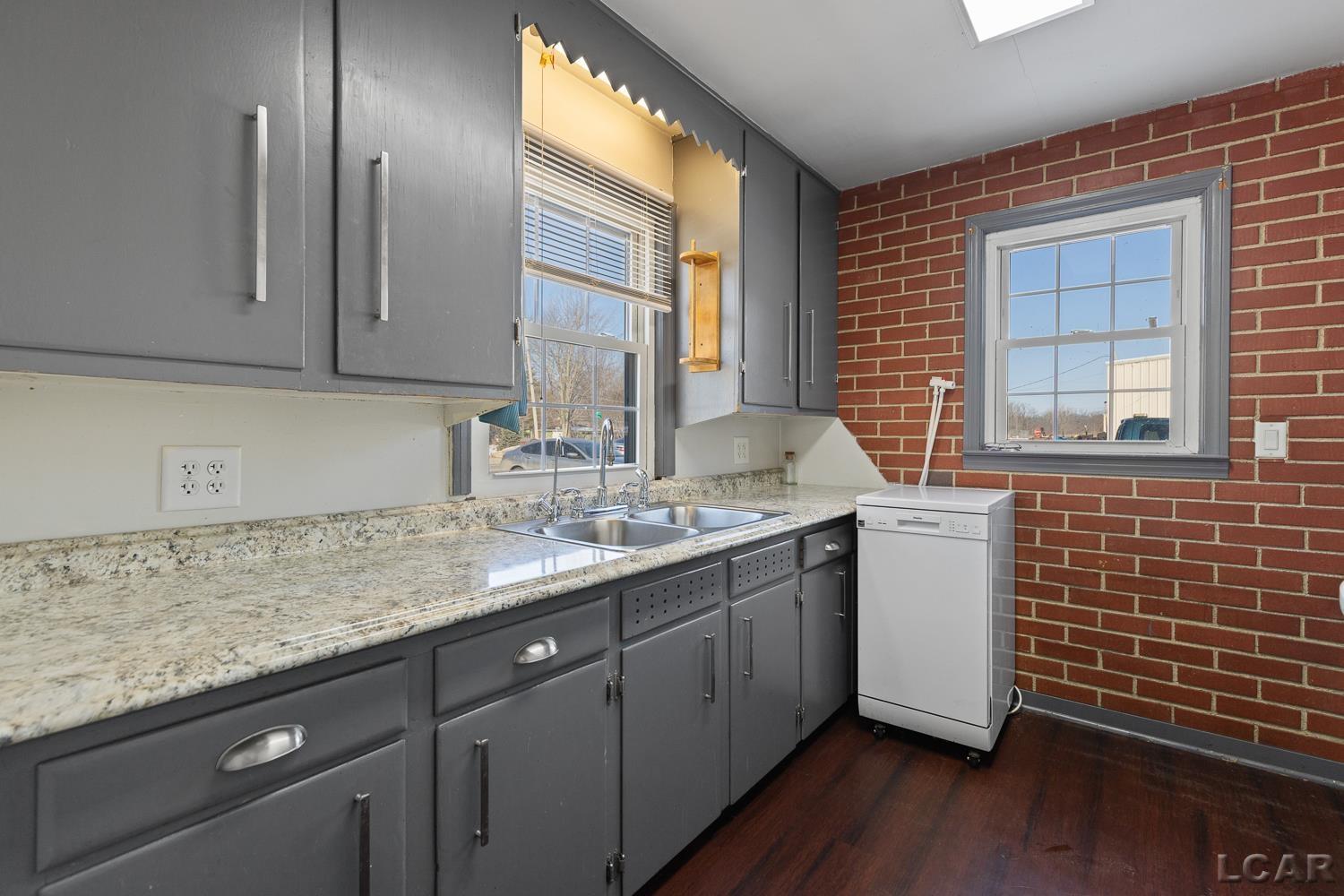 1785 N Rollin Highway, Hudson, MI, 49247