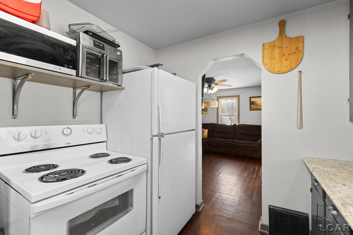 1785 N Rollin Highway, Hudson, MI, 49247