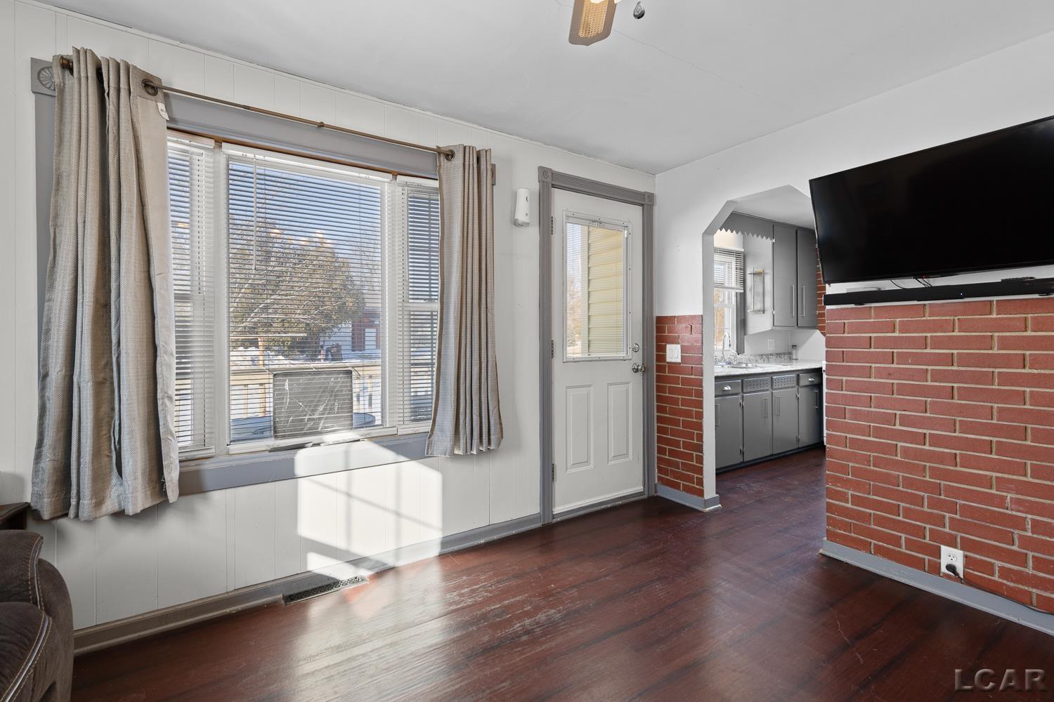 1785 N Rollin Highway, Hudson, MI, 49247