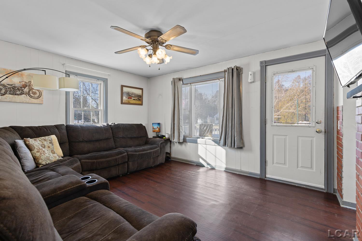 1785 N Rollin Highway, Hudson, MI, 49247