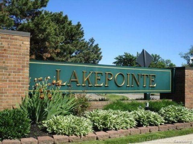 507 Country Club Drive, Saint Clair Shores, MI, 48082