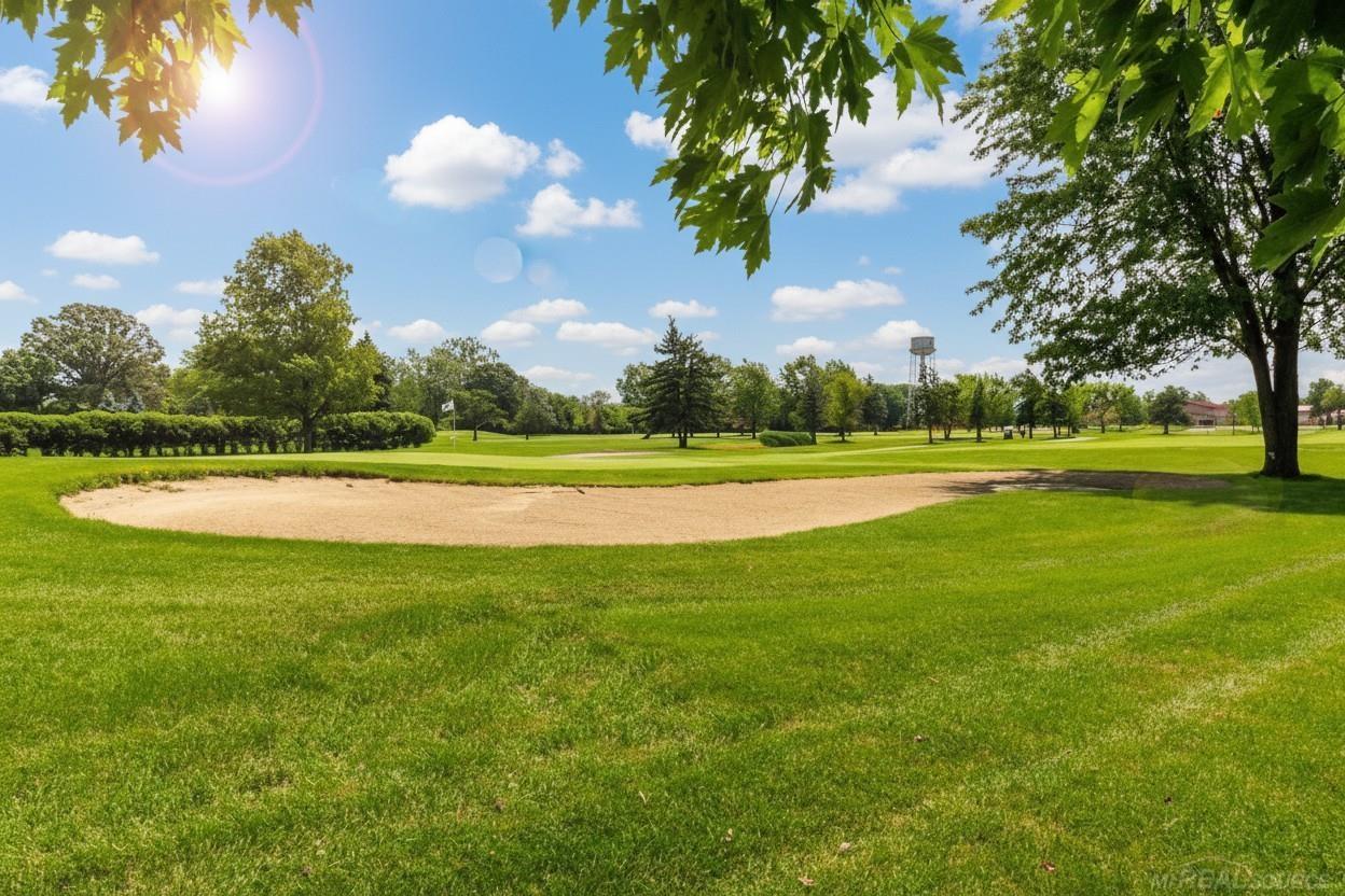 507 Country Club Drive, Saint Clair Shores, MI, 48082