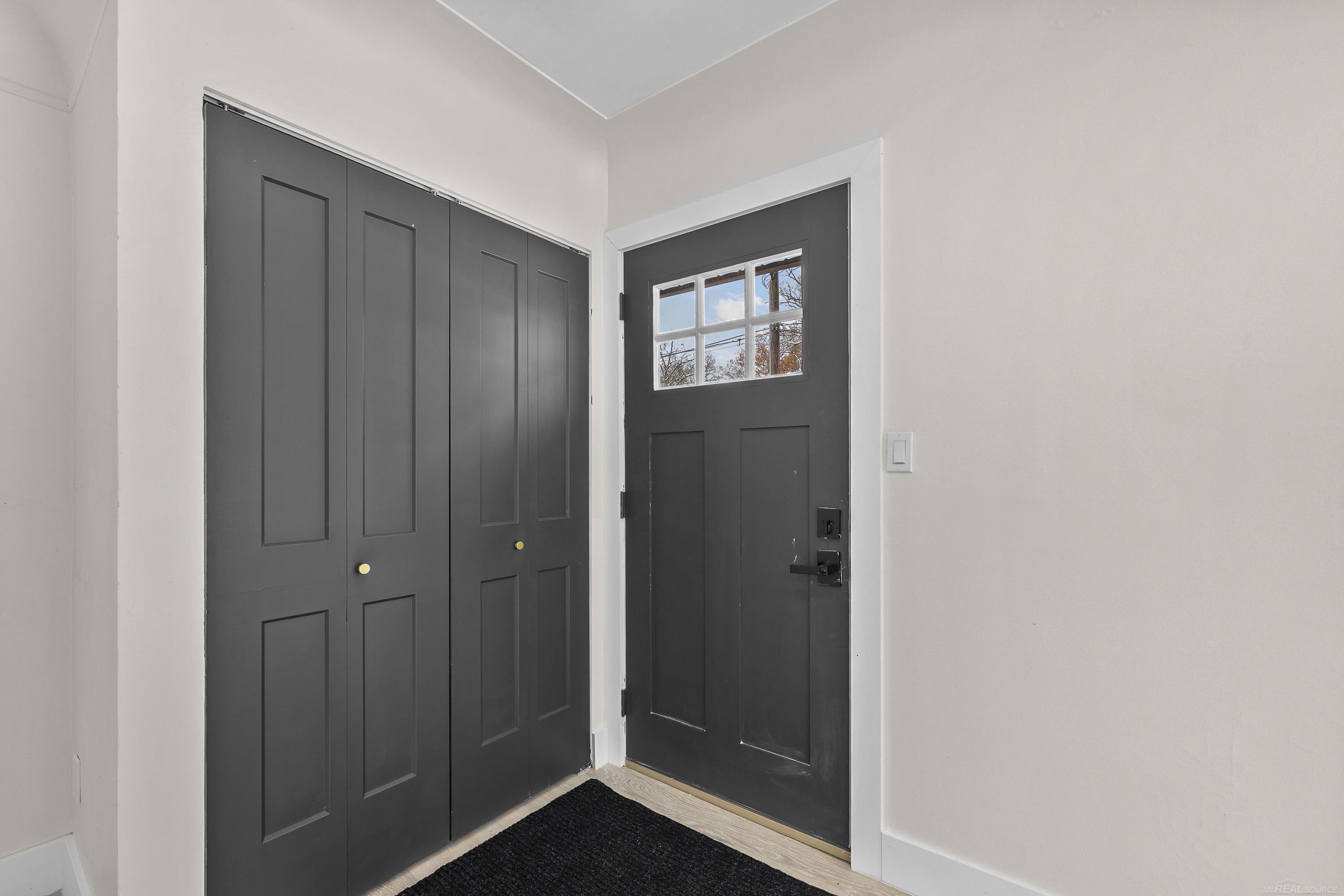 2051 Avondale Street, Sylvan Lake, MI, 48320