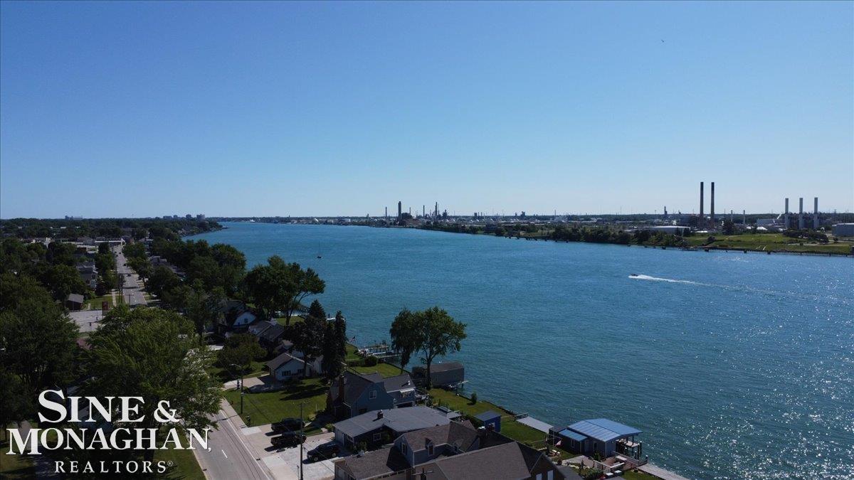 69 Gratiot Boulevard, Marysville, MI, 48040