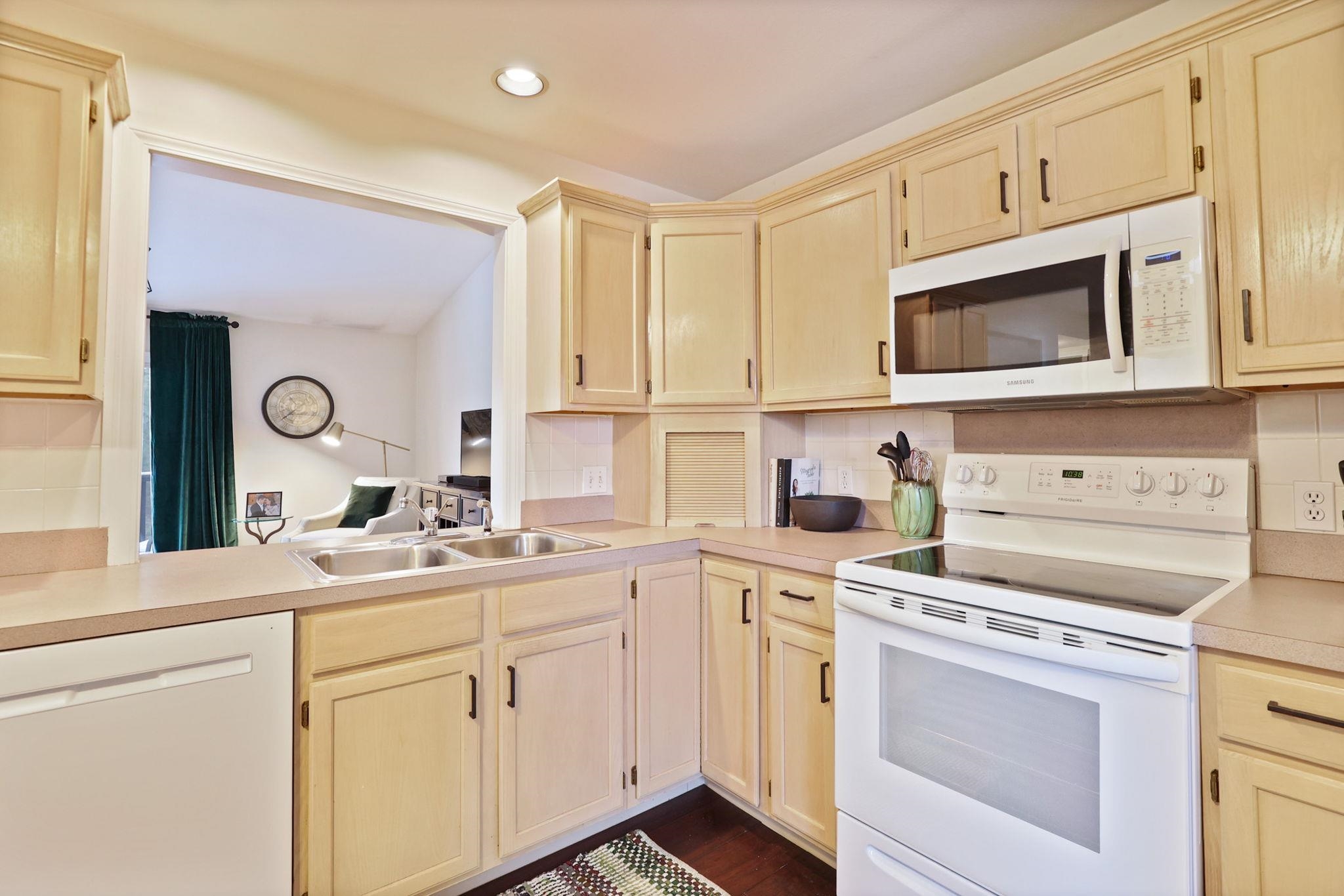 6 Wilshire Drive, Frankenmuth, MI, 48734