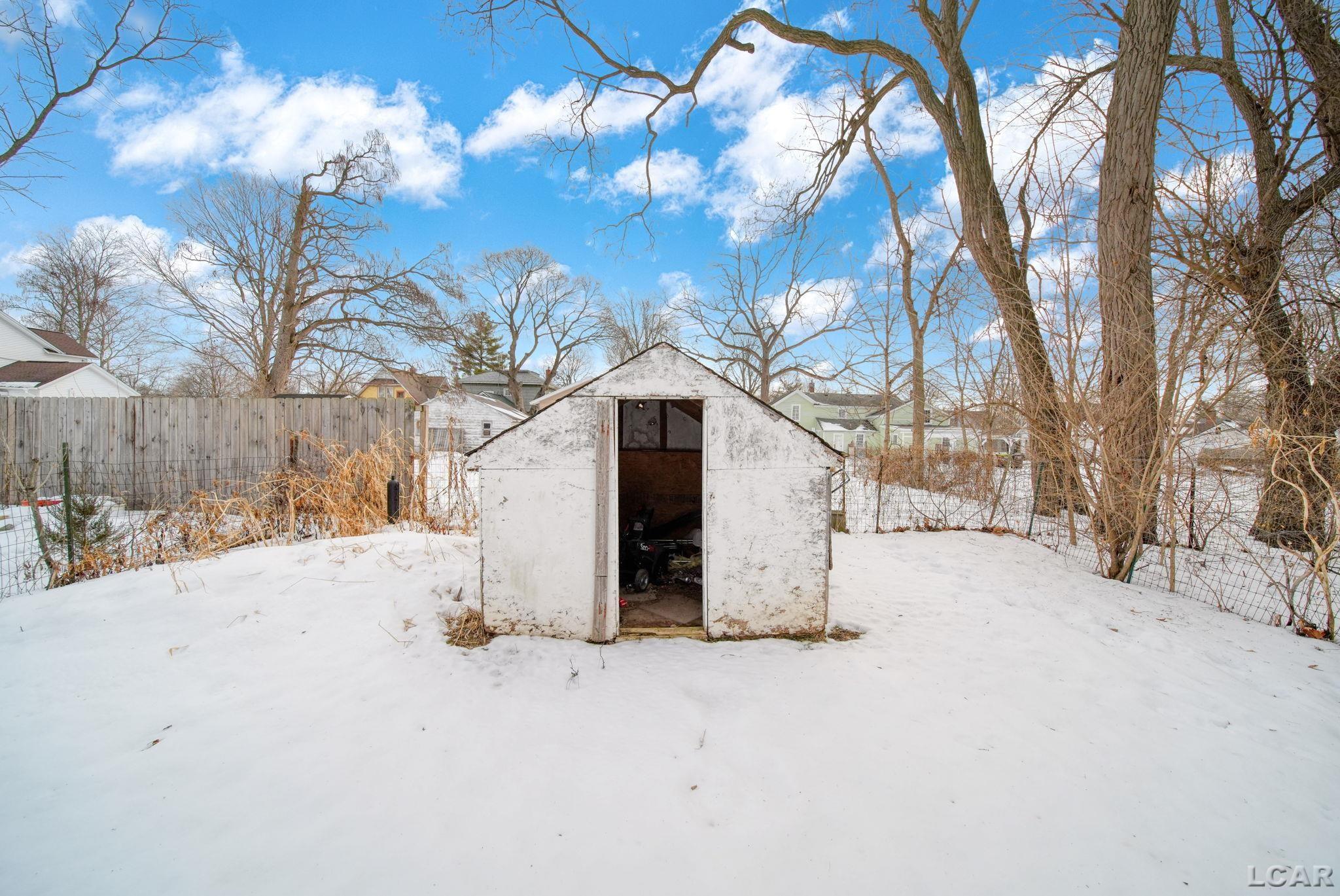 210 S Ottawa Street, Tecumseh, MI, 49286