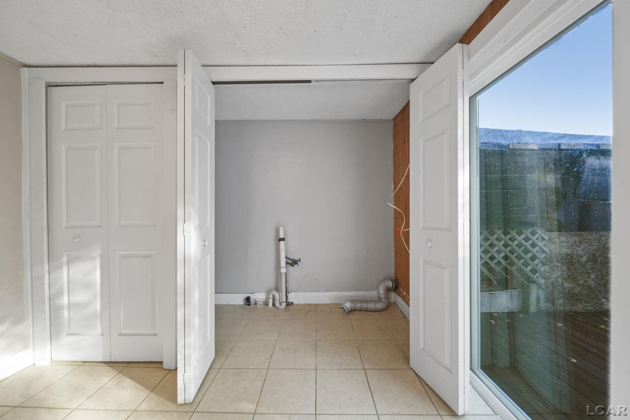 210 S Ottawa Street, Tecumseh, MI, 49286