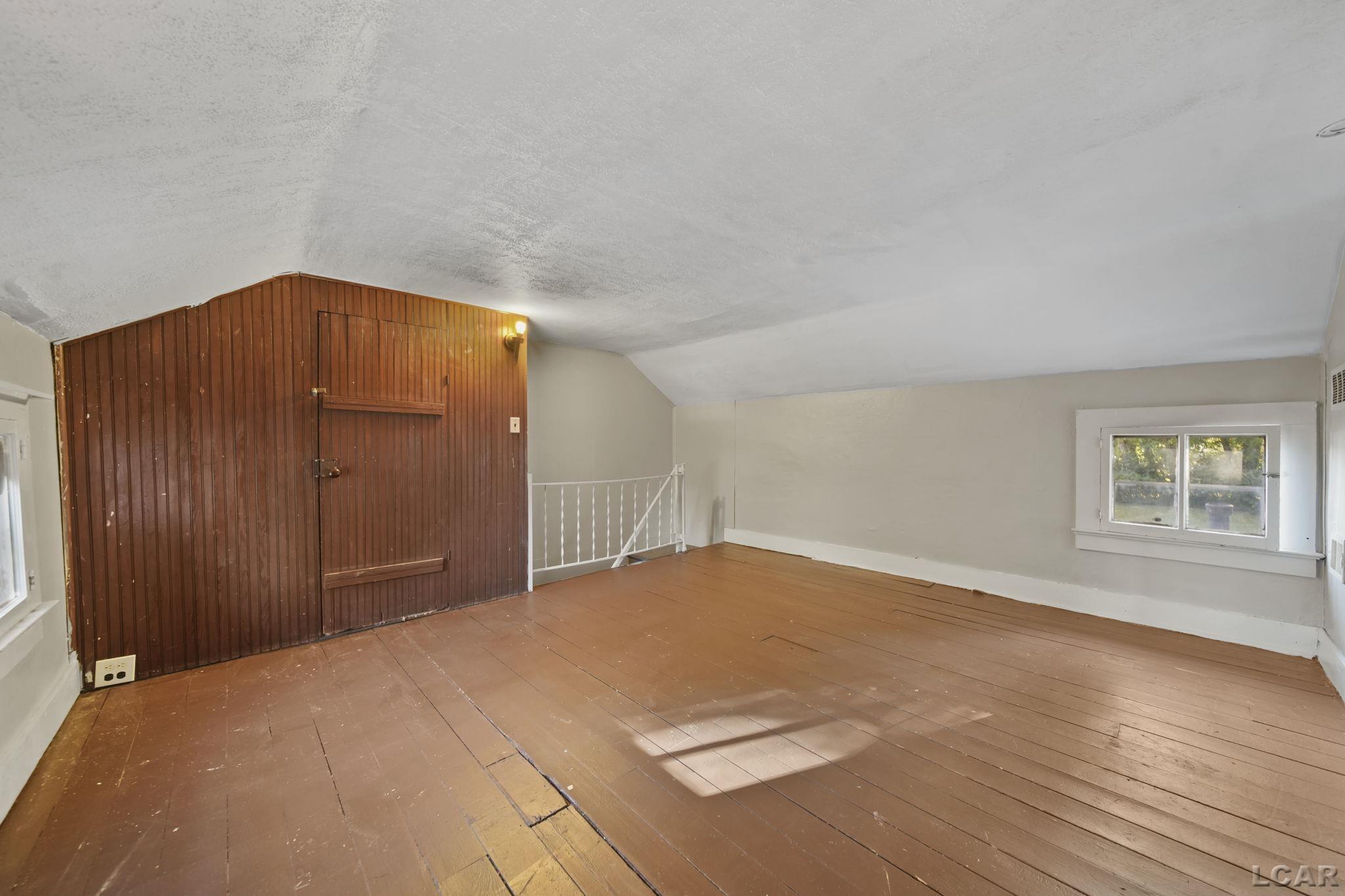 210 S Ottawa Street, Tecumseh, MI, 49286