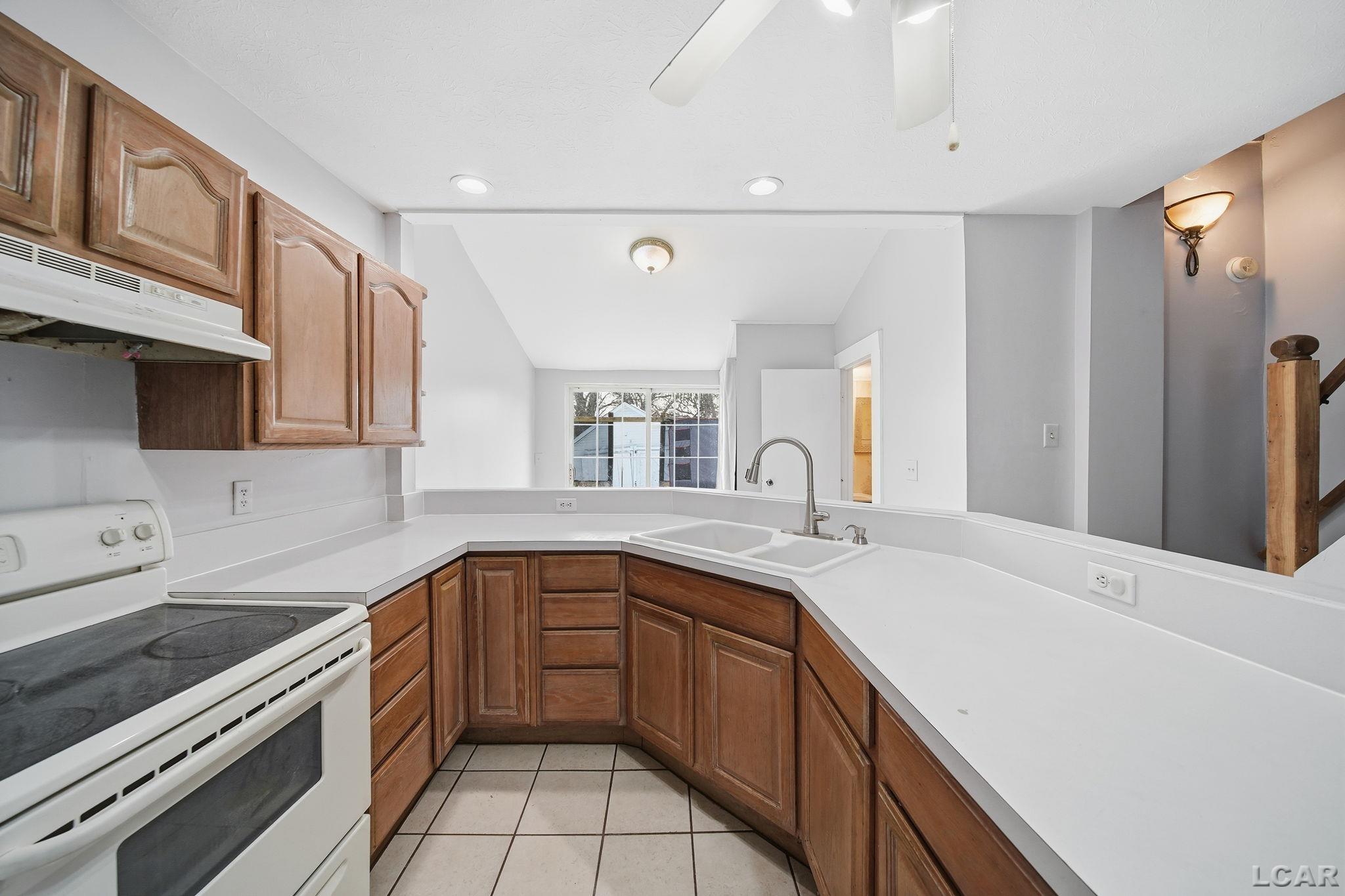 210 S Ottawa Street, Tecumseh, MI, 49286