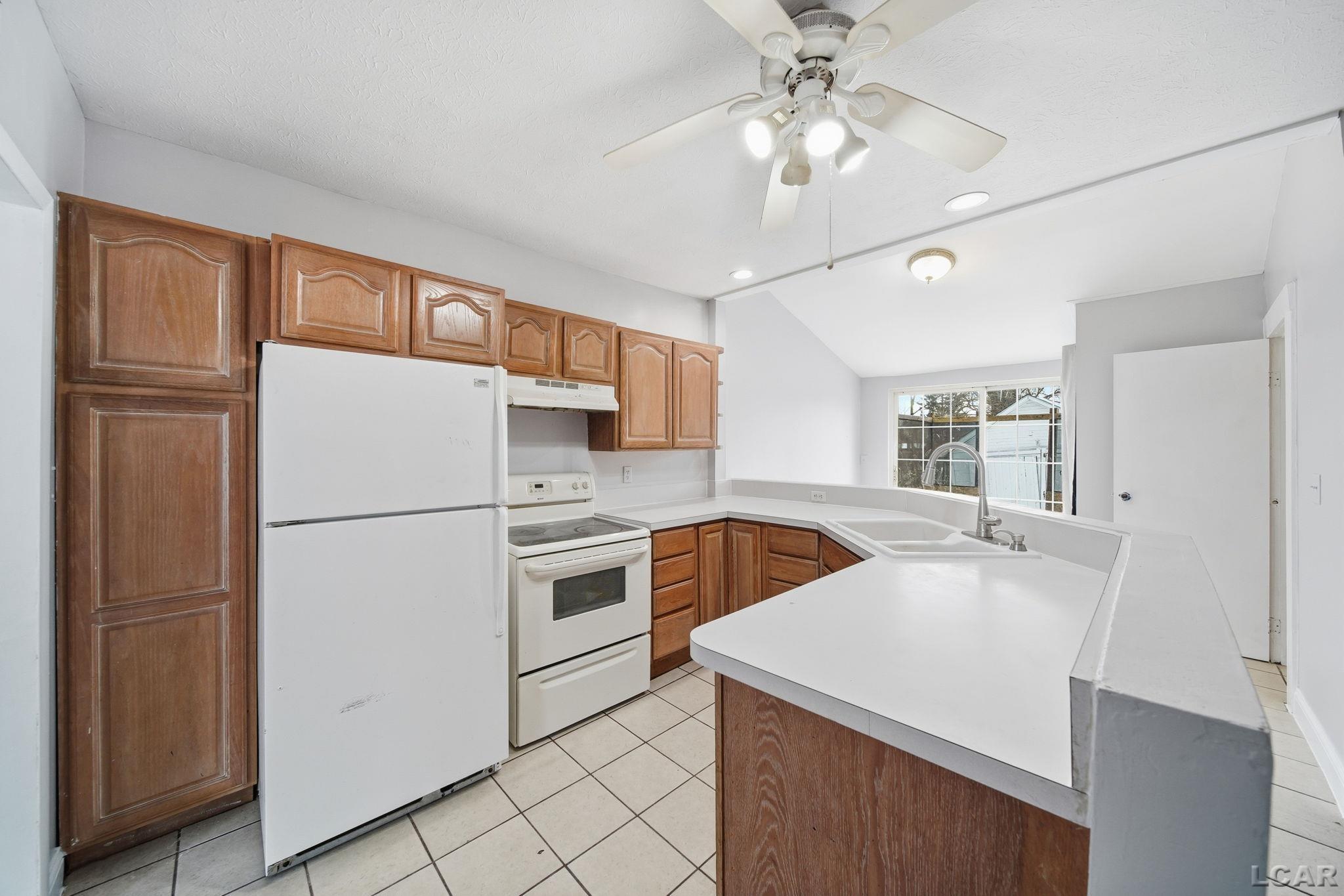 210 S Ottawa Street, Tecumseh, MI, 49286