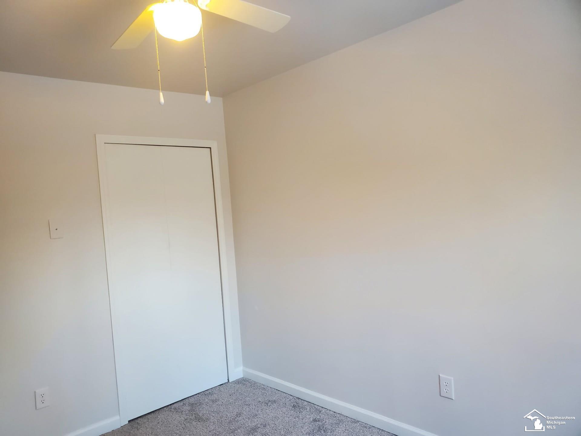 New Boston, MI, 48164