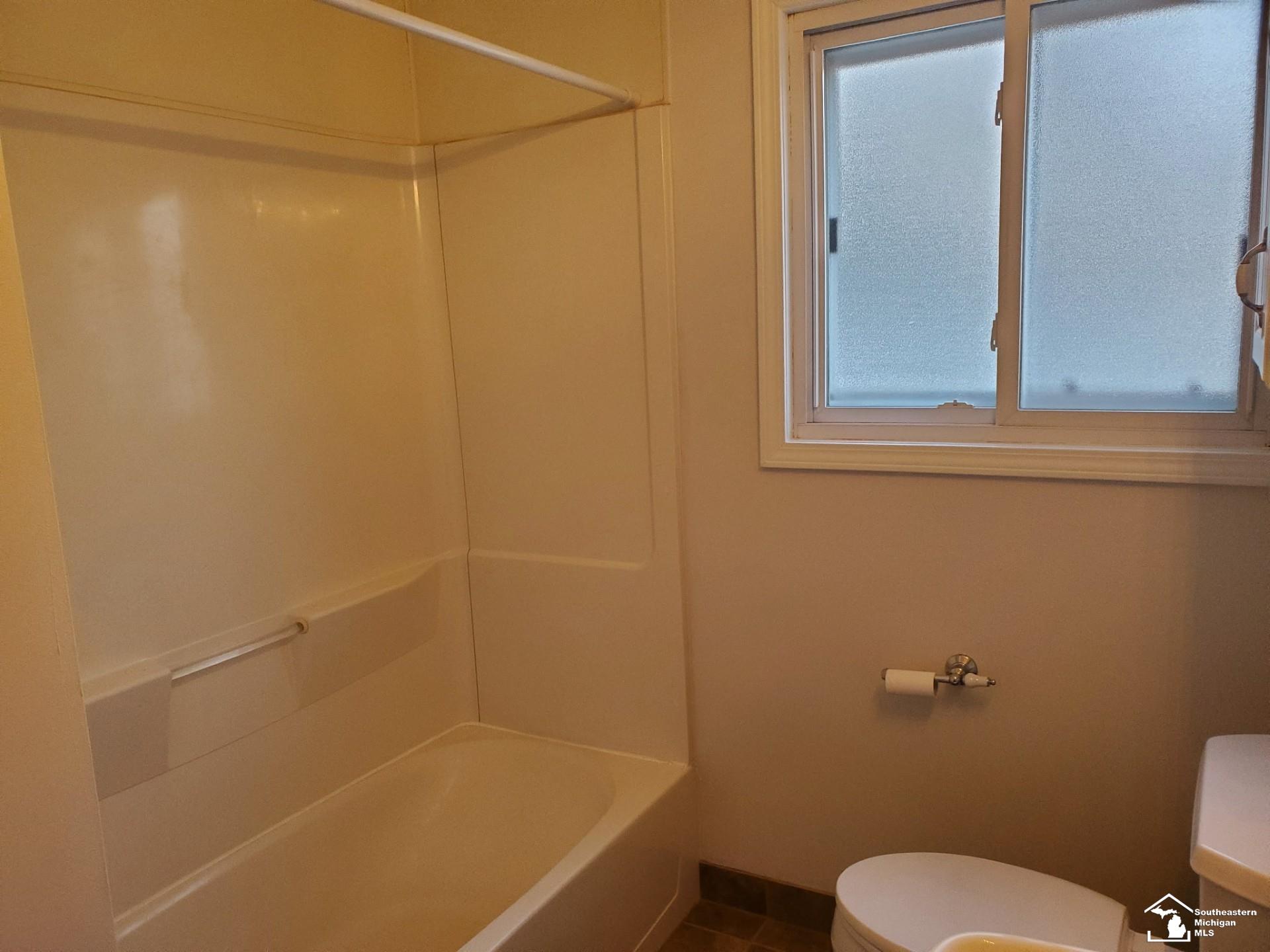 New Boston, MI, 48164