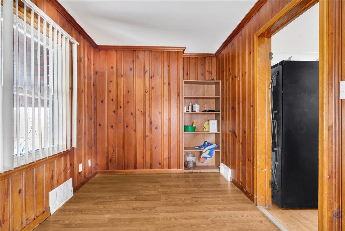 21023 Caledonia Avenue photo 13