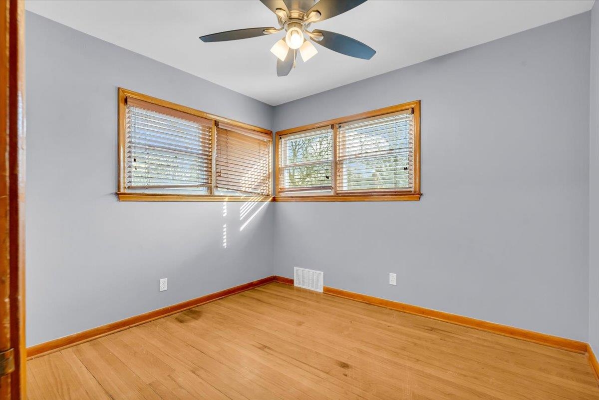 21023 Caledonia Avenue photo 14