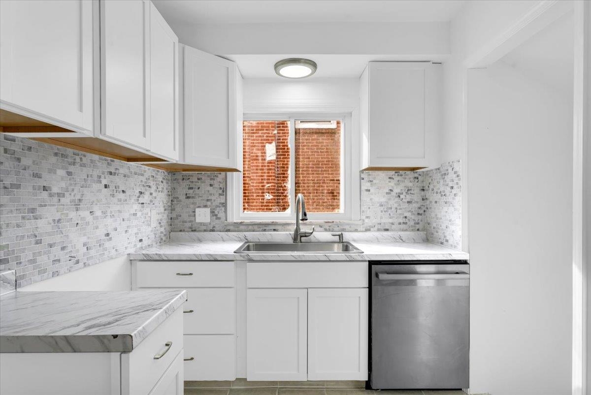 21023 Caledonia Avenue photo 10