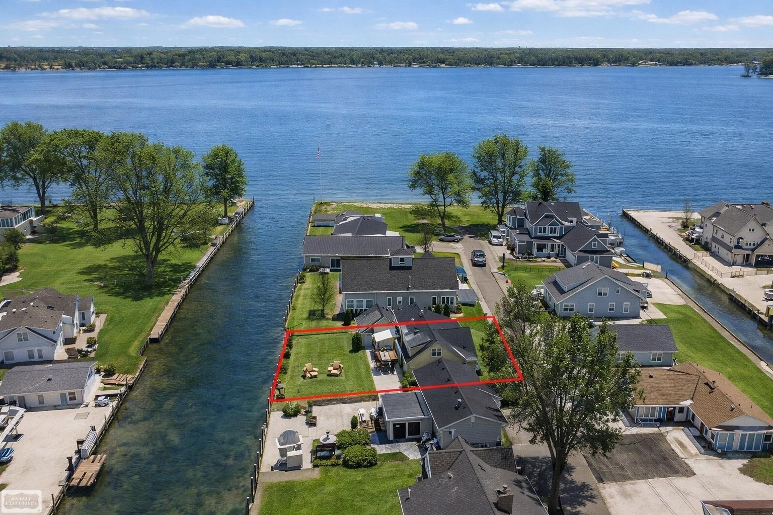 Homes for sale in Algonac City St Clair, MI | 114 Interlochen Dr, Algonac City St Clair, MI 48001 | MLS# 58050199606