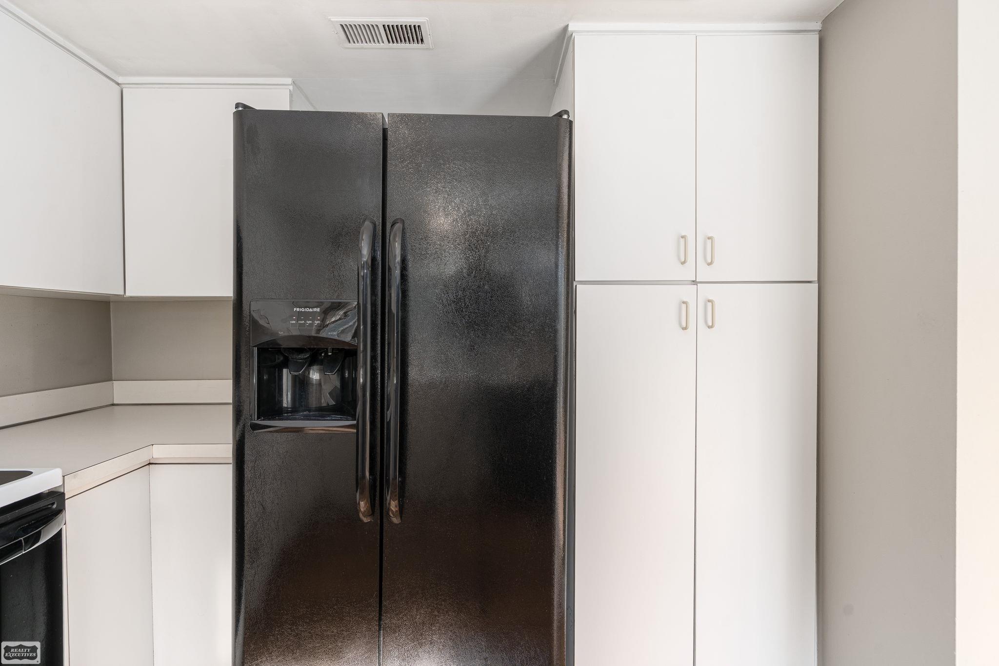 42699 Jonathan Place, Clinton Township, MI, 48038