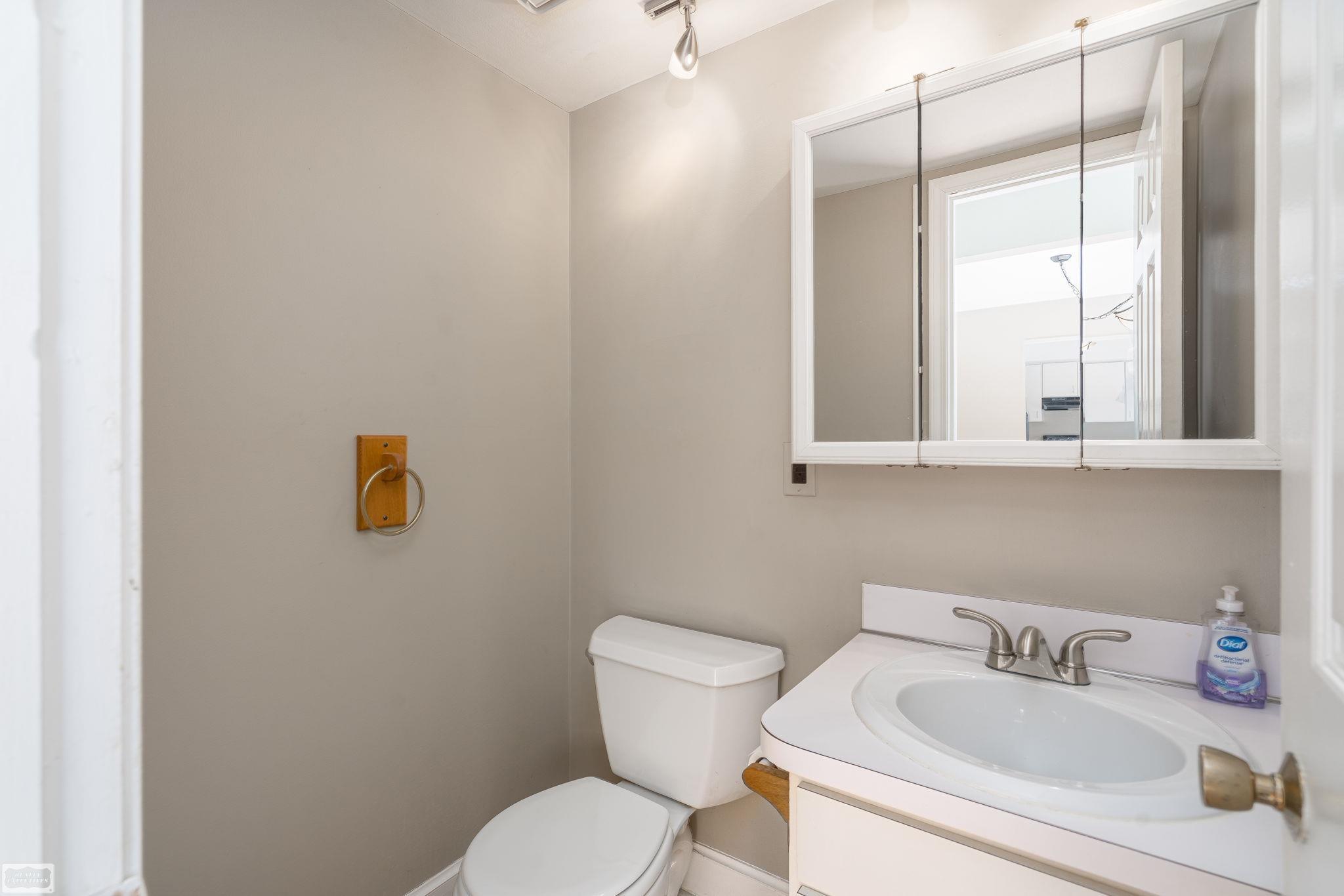 42699 Jonathan Place, Clinton Township, MI, 48038