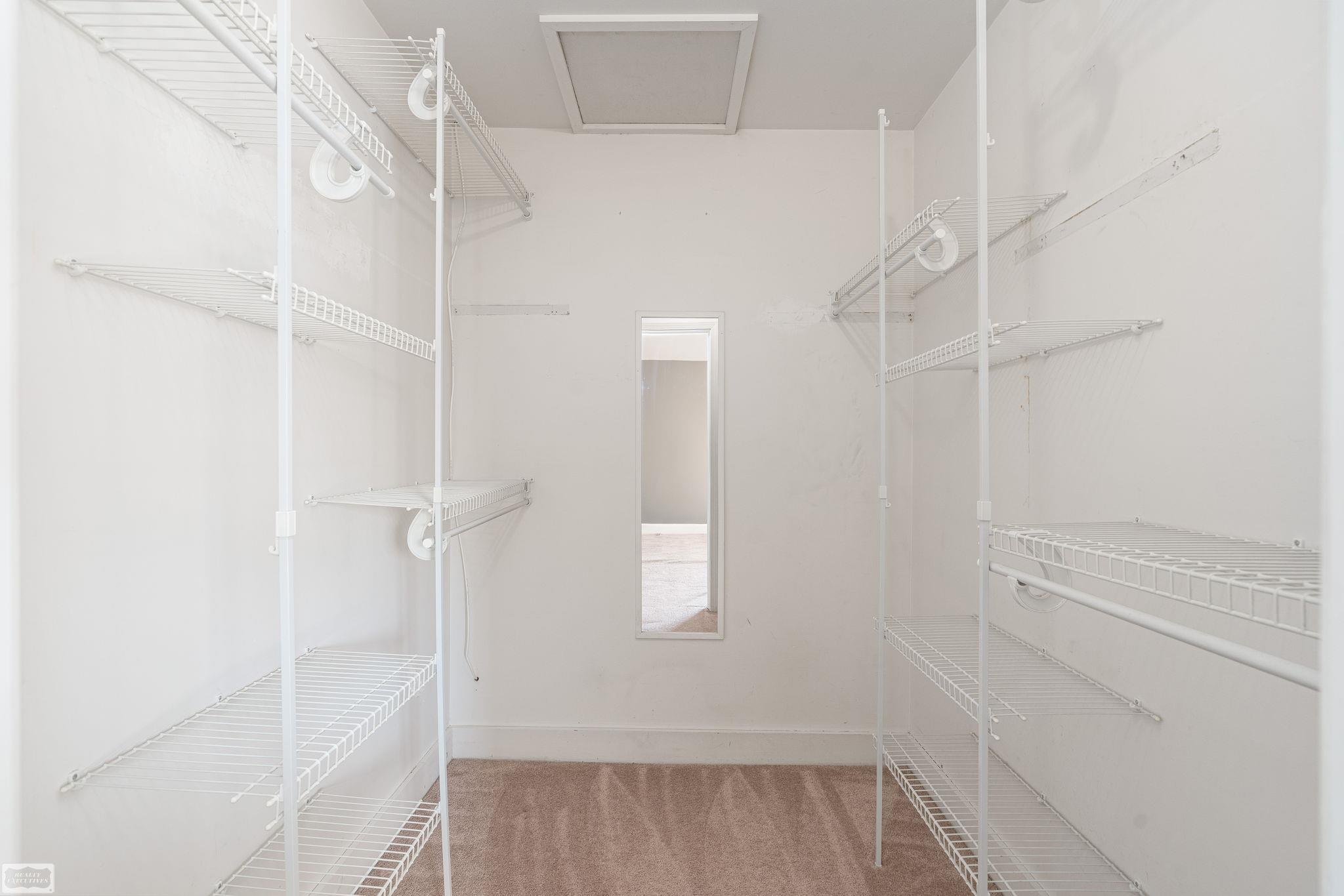 42699 Jonathan Place, Clinton Township, MI, 48038