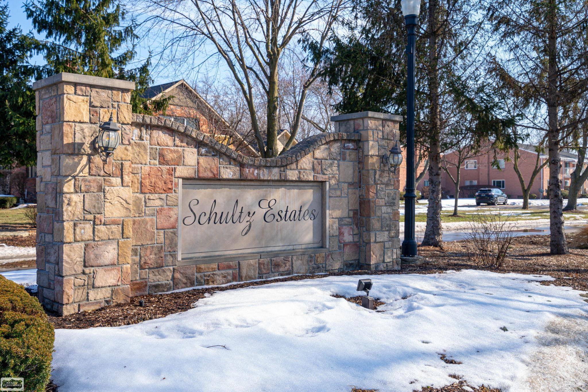 42699 Jonathan Place, Clinton Township, MI, 48038